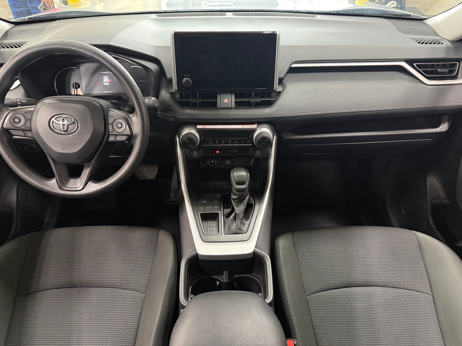 Thumbnail: 2025 Toyota RAV4 - 3