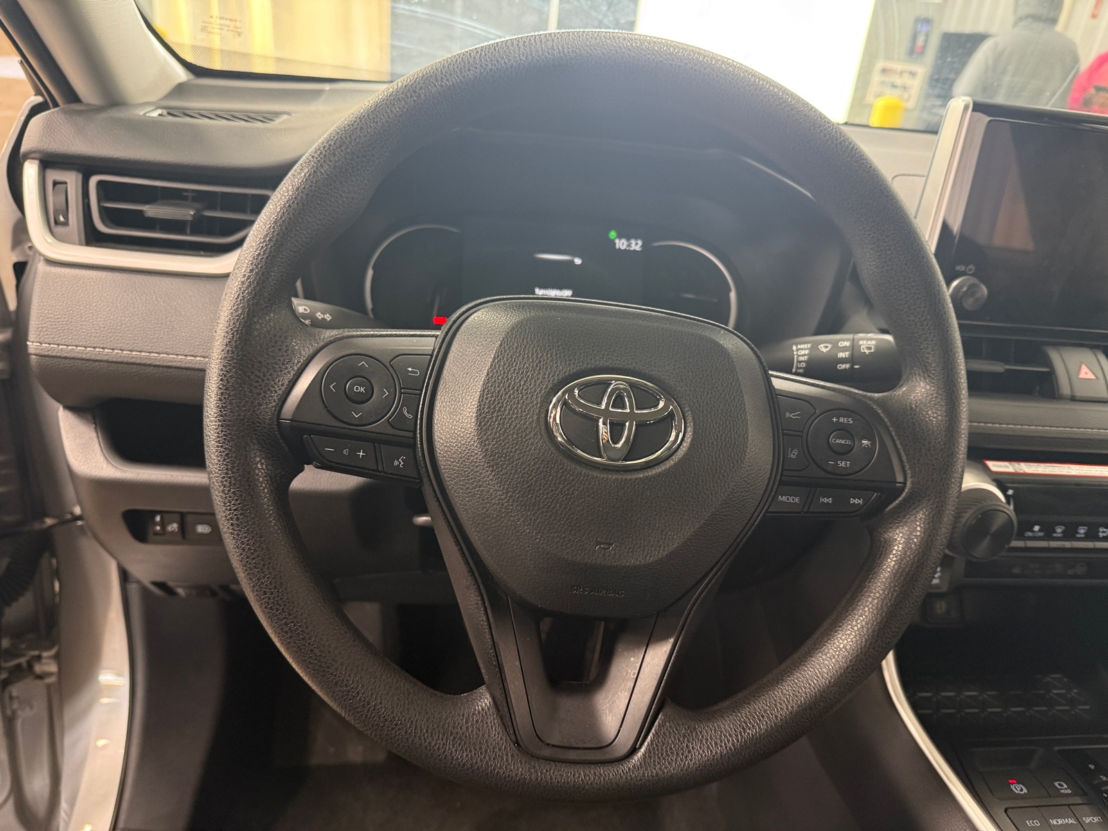 Thumbnail: 2025 Toyota RAV4 - 5