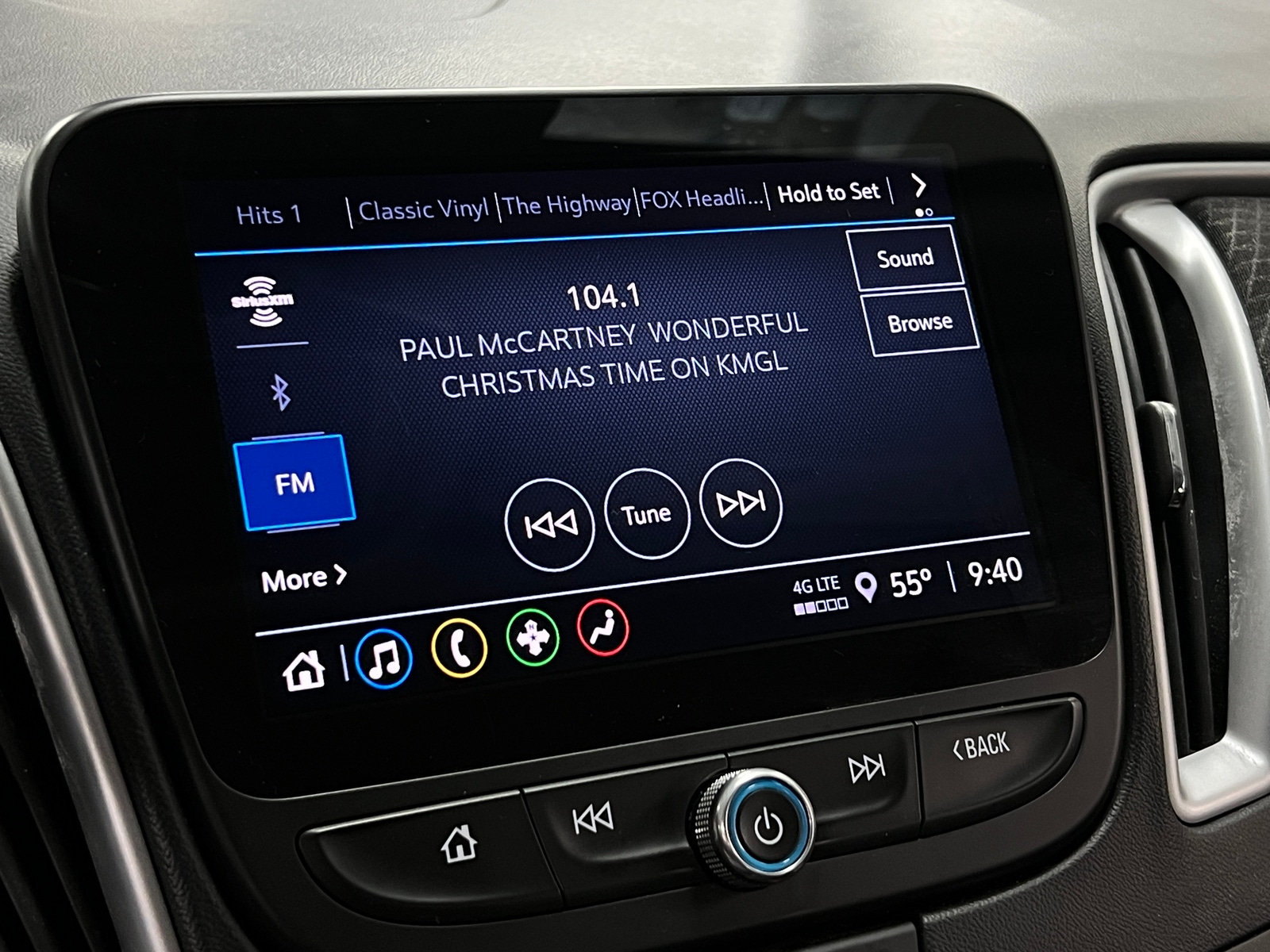 Thumbnail: 2023 Chevrolet Malibu - 4