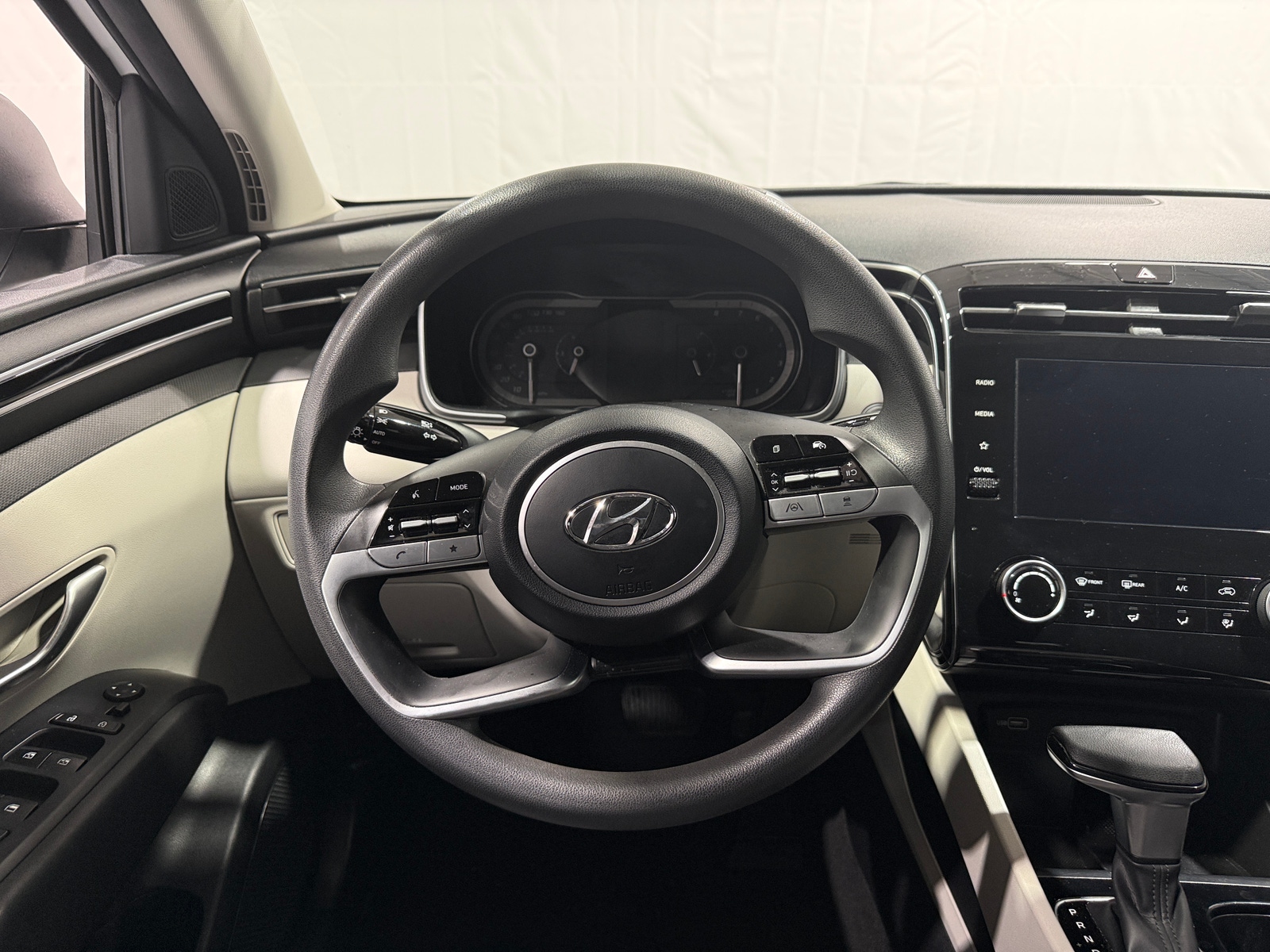 Thumbnail: 2023 Hyundai Tucson - 5