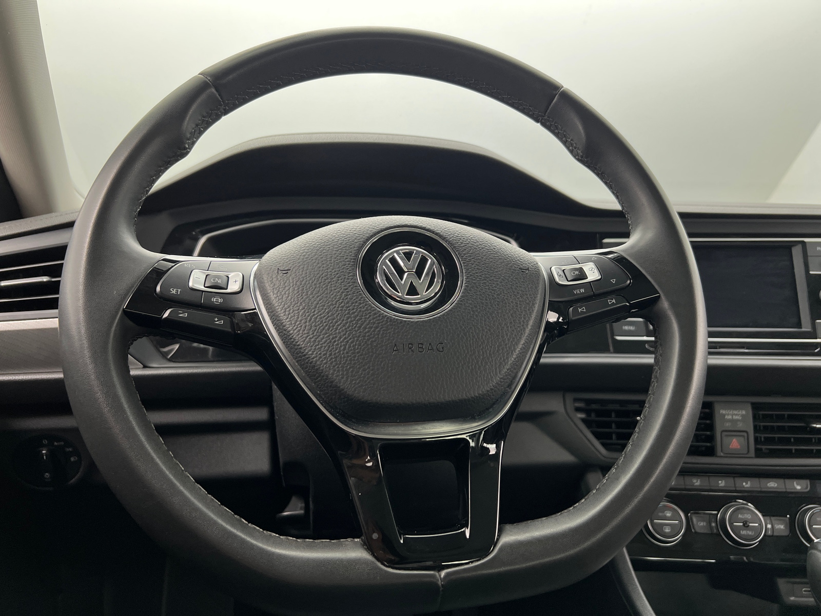 Thumbnail: 2020 Volkswagen Jetta - 4