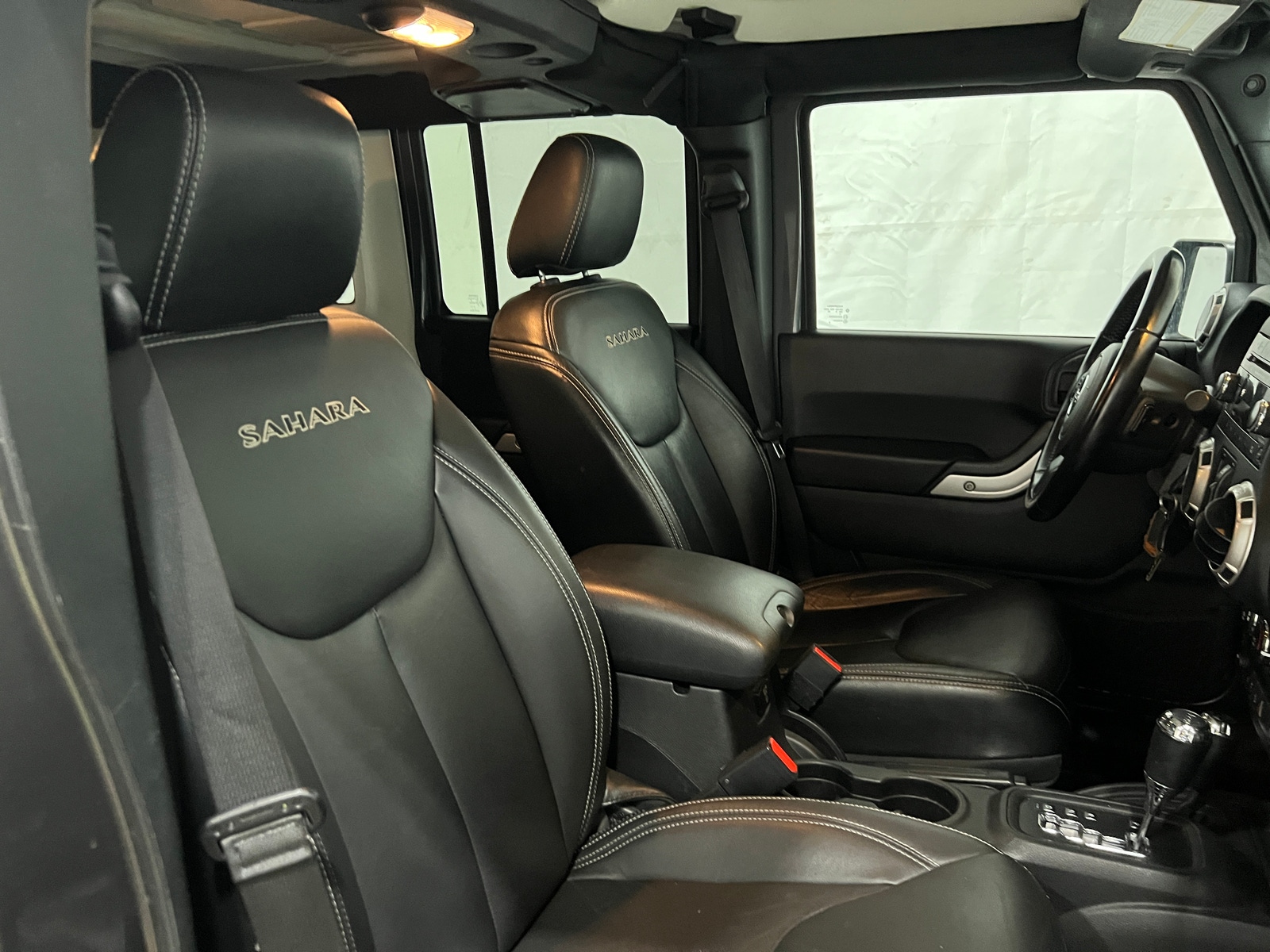 Thumbnail: 2016 Jeep Wrangler - 2