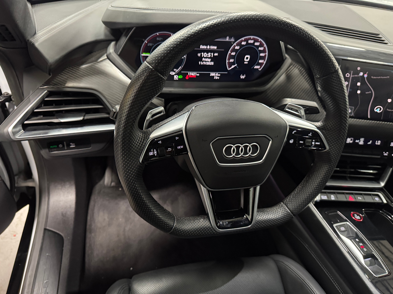 Thumbnail: 2023 Audi e-tron GT - 4