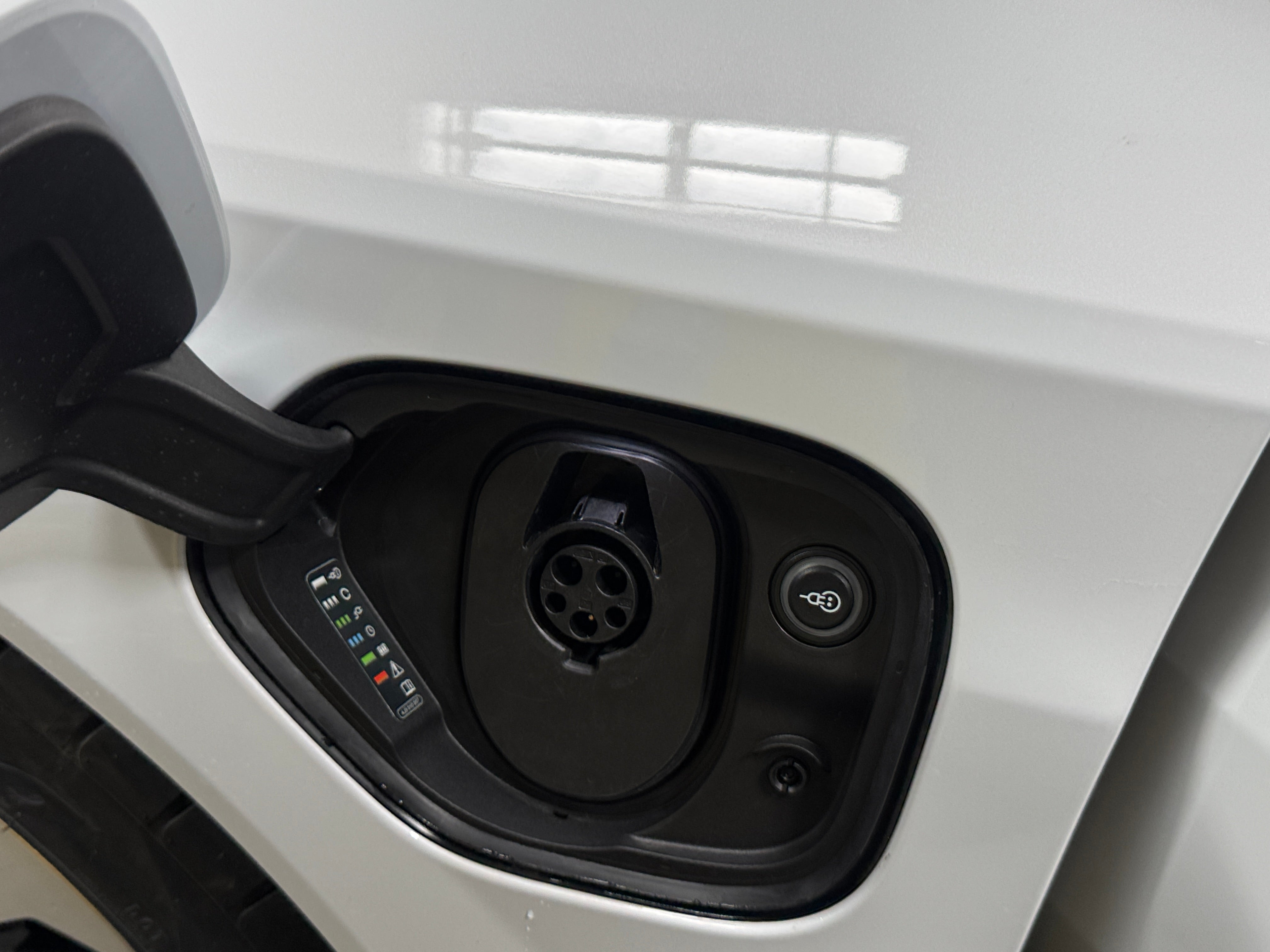 Used 2023 Audi e-tron GT Premium Plus with VIN WAUCJBFW6P7000262 for sale in Oak Creek, WI