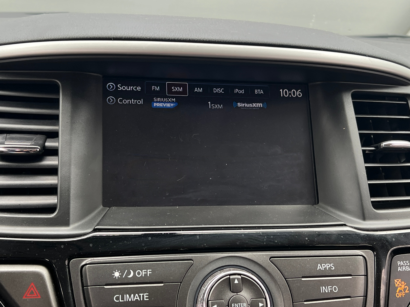 Thumbnail: 2019 Nissan Pathfinder - 4