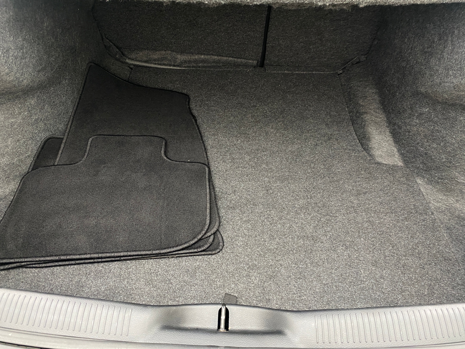 Thumbnail: 2020 Dodge Charger - 7