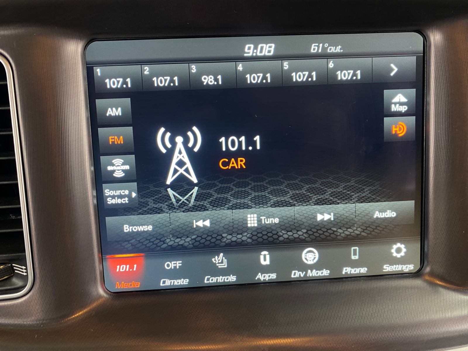 Thumbnail: 2020 Dodge Charger - 4