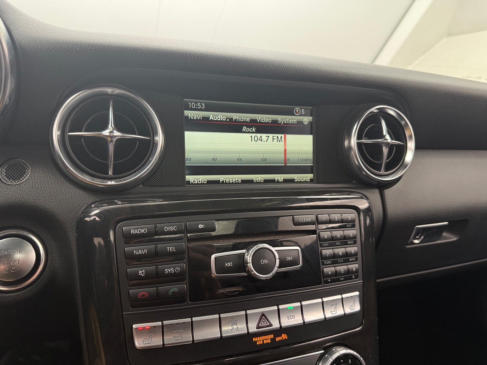 Thumbnail: 2014 Mercedes-Benz SLK - 3