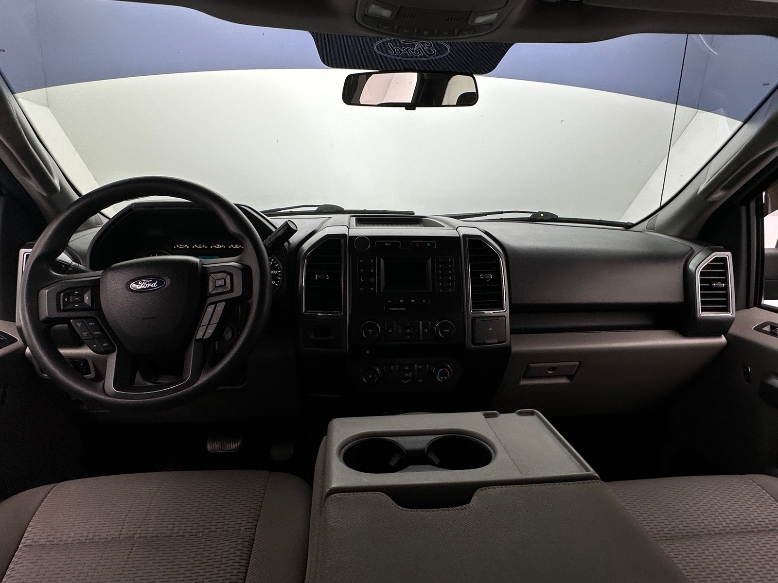 Thumbnail: 2018 Ford Econoline - 3