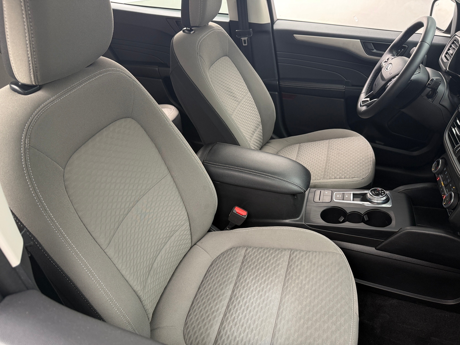 Thumbnail: 2022 Ford Escape - 2