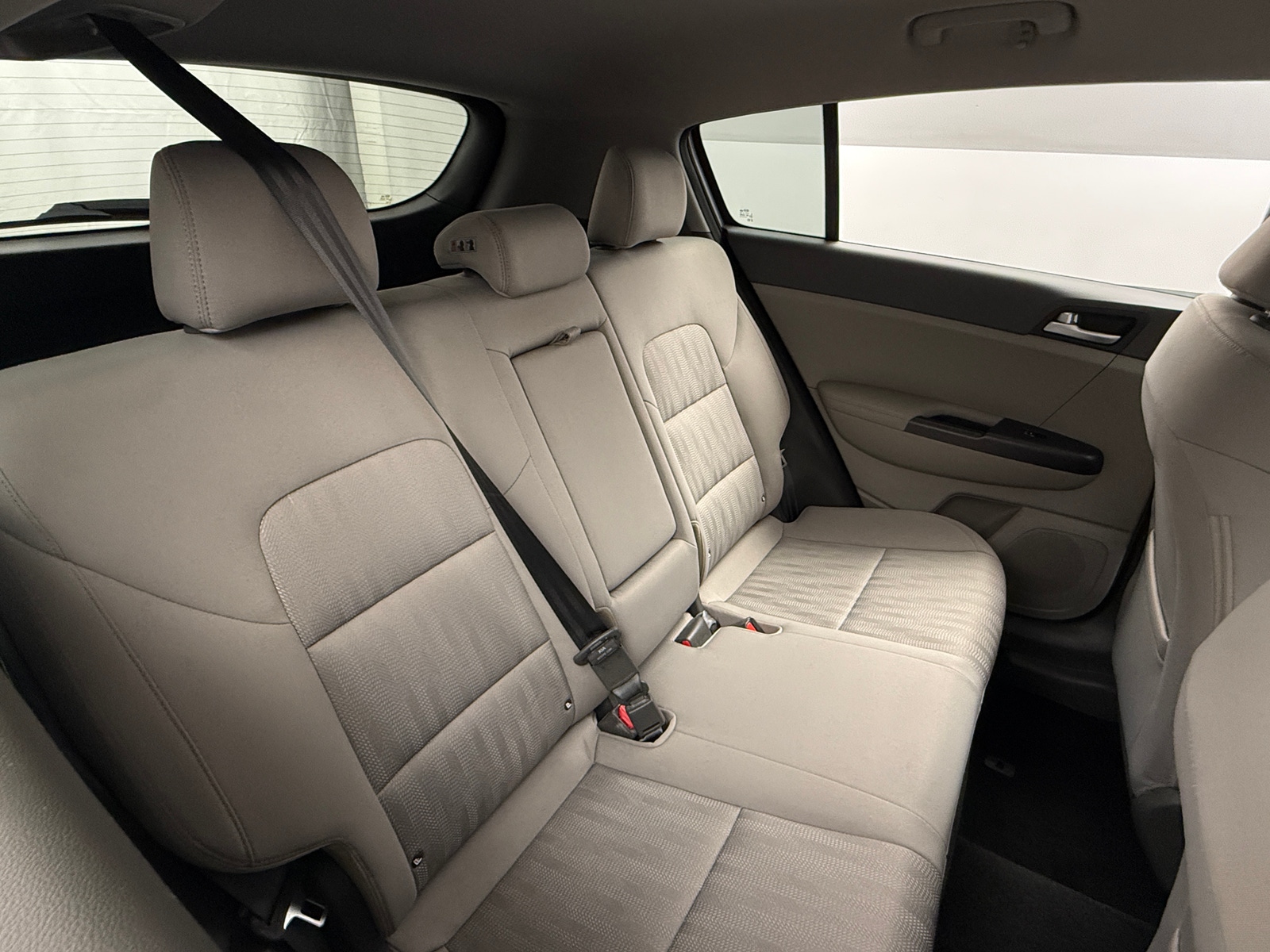 Thumbnail: 2017 Kia Sportage - 6