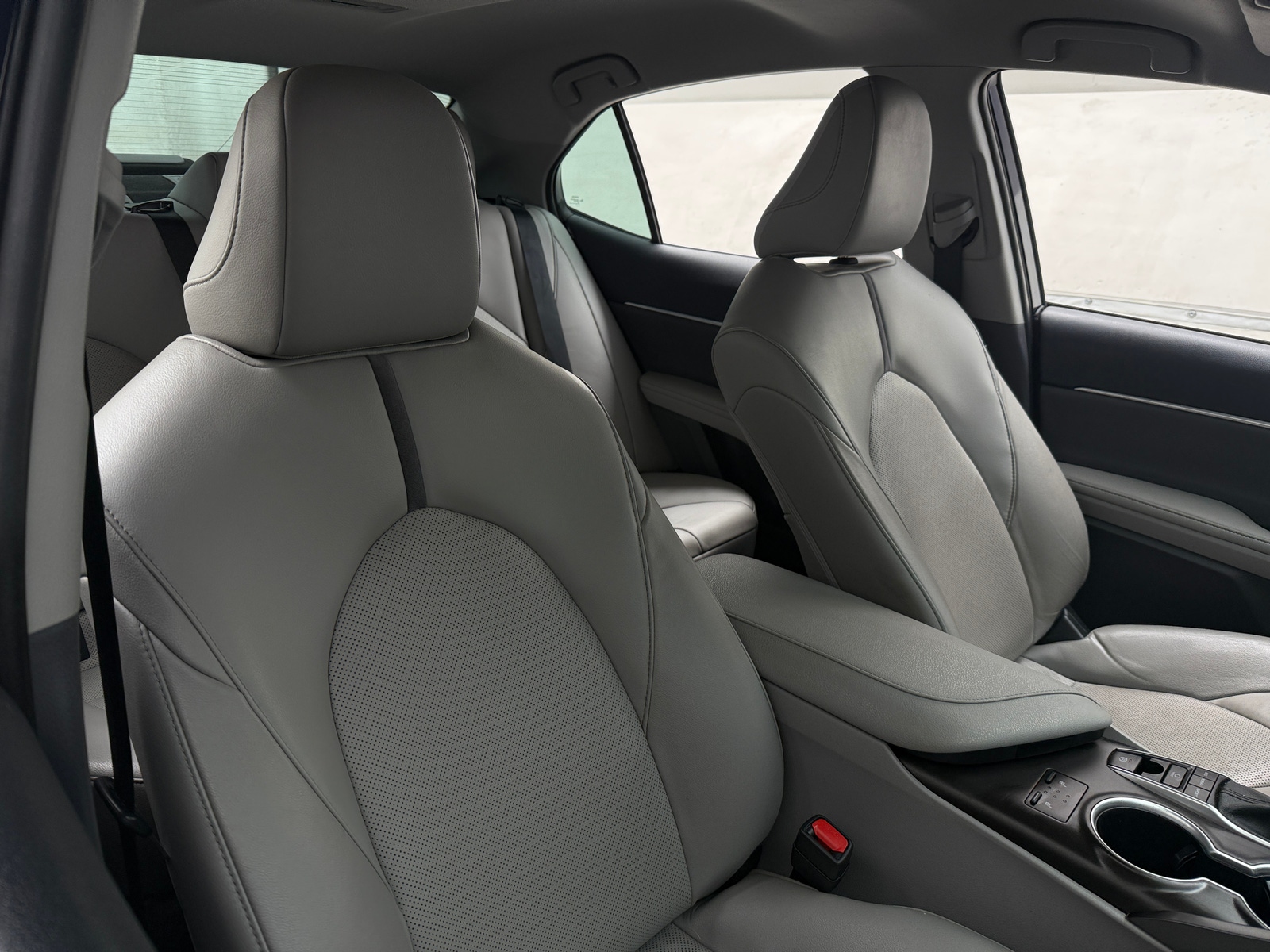 Thumbnail: 2022 Toyota Camry - 2