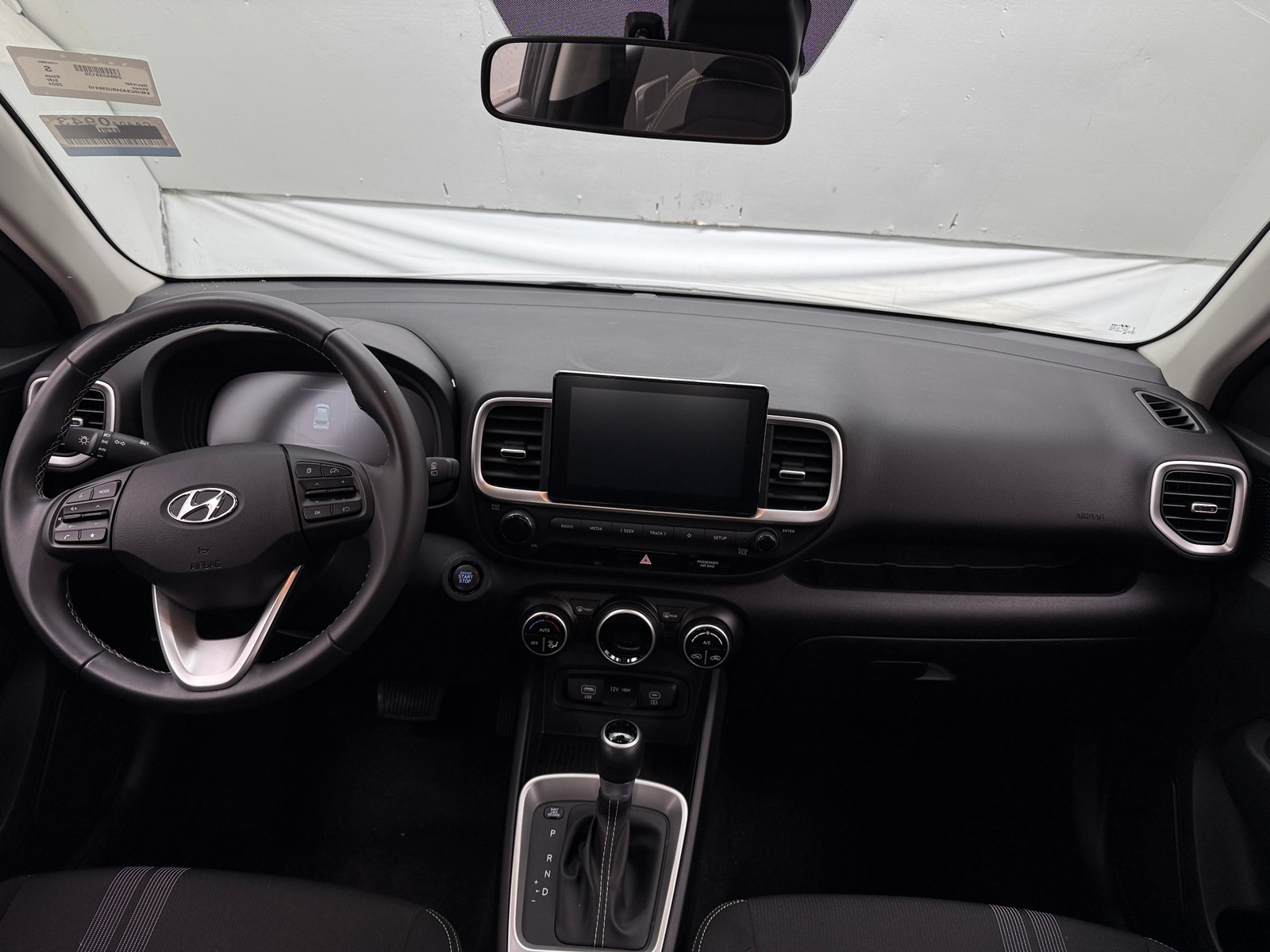 Thumbnail: 2024 Hyundai Venue - 3