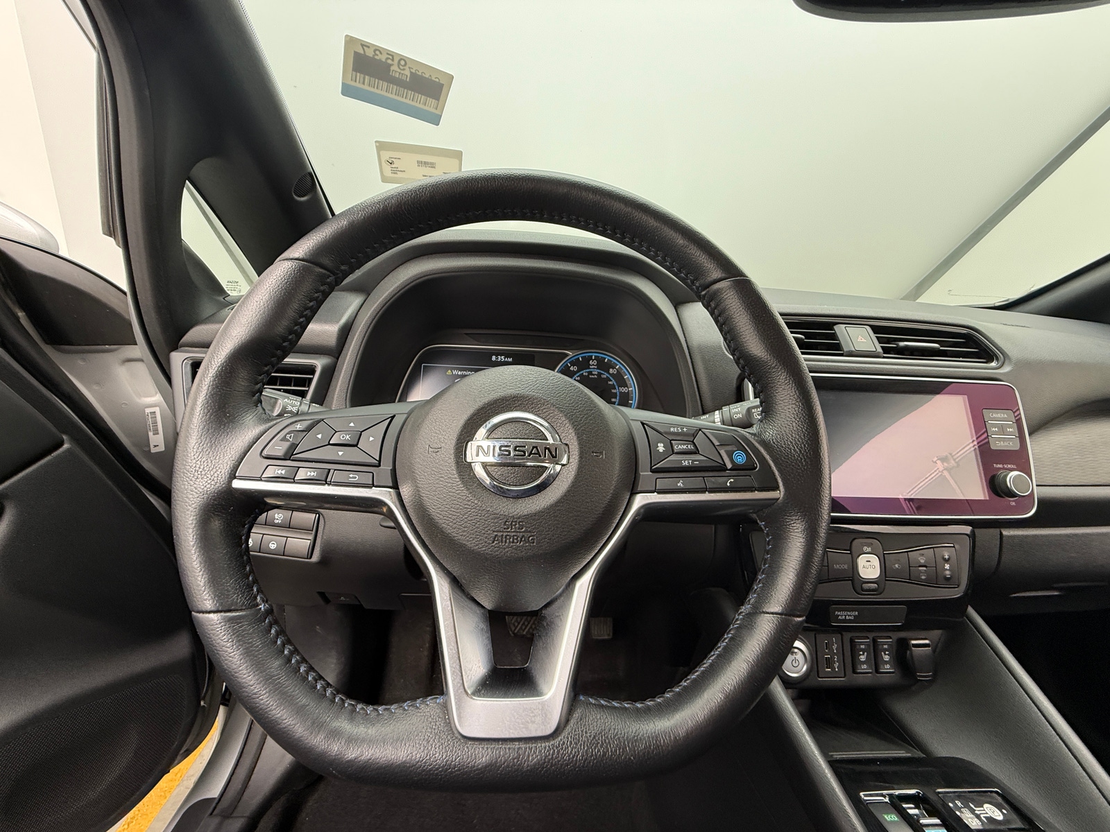 Thumbnail: 2022 Nissan Leaf - 5