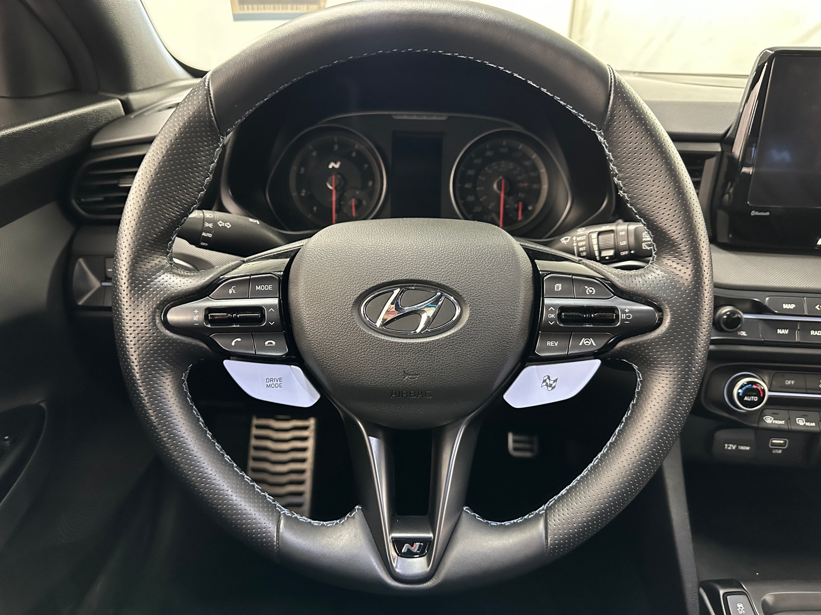 Thumbnail: 2022 Hyundai Veloster - 4