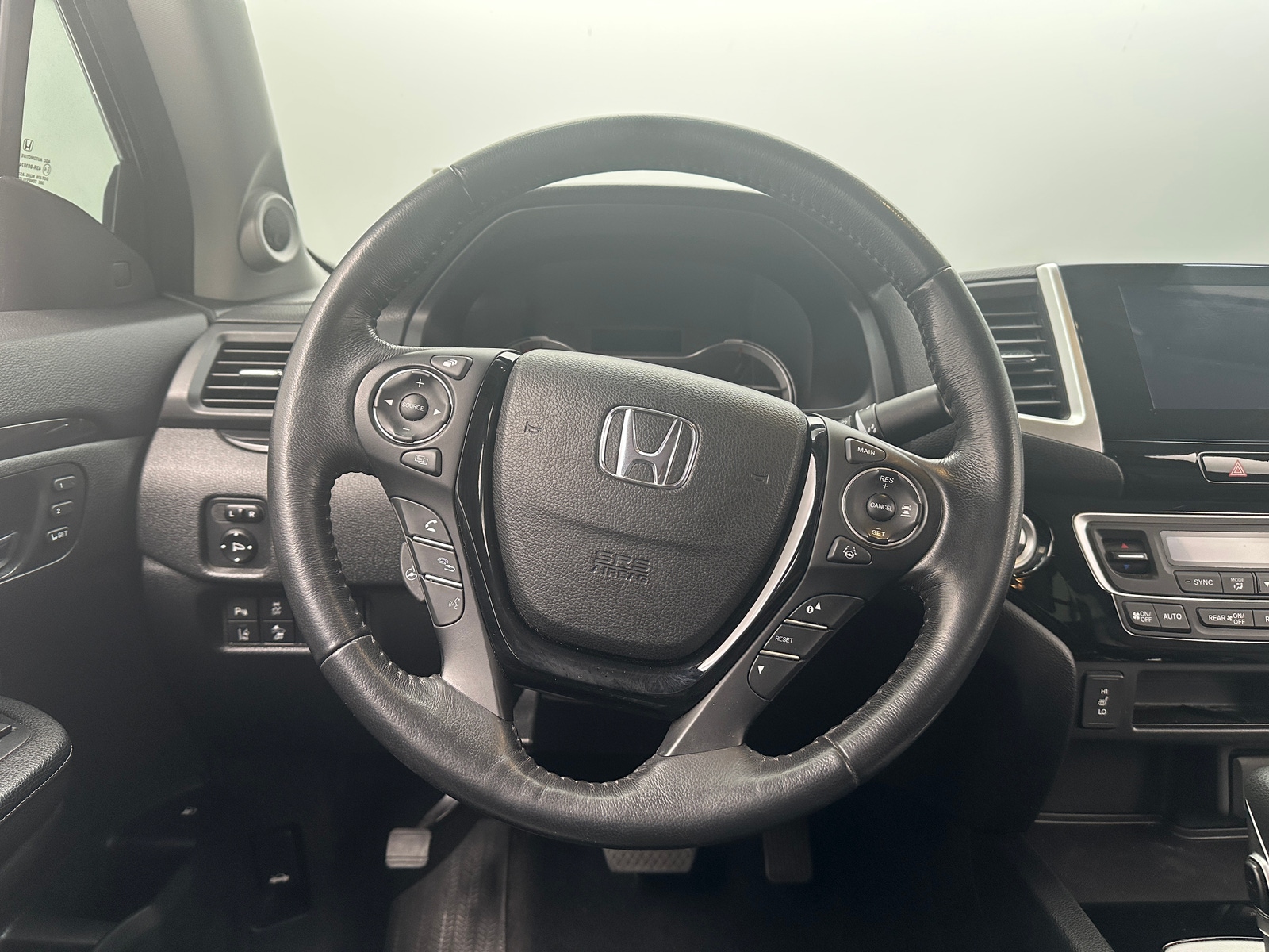 Thumbnail: 2017 Honda Ridgeline - 4