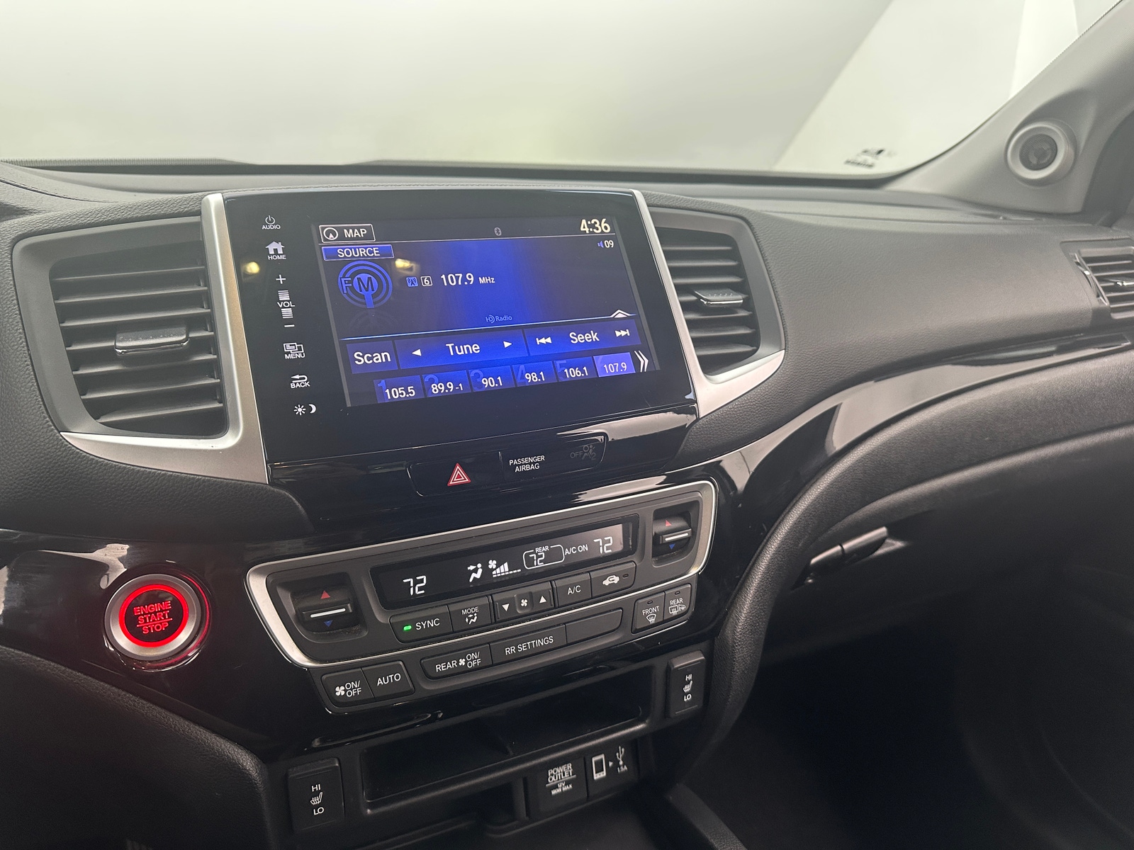 Thumbnail: 2017 Honda Ridgeline - 3