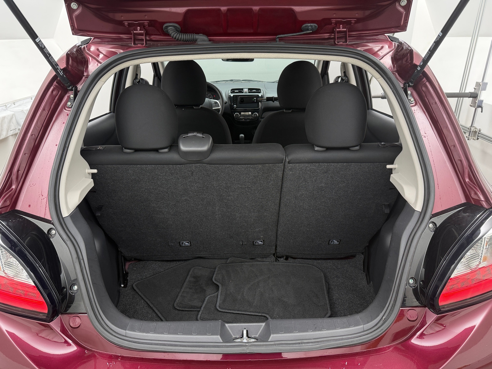 Thumbnail: 2024 Mitsubishi Mirage - 7