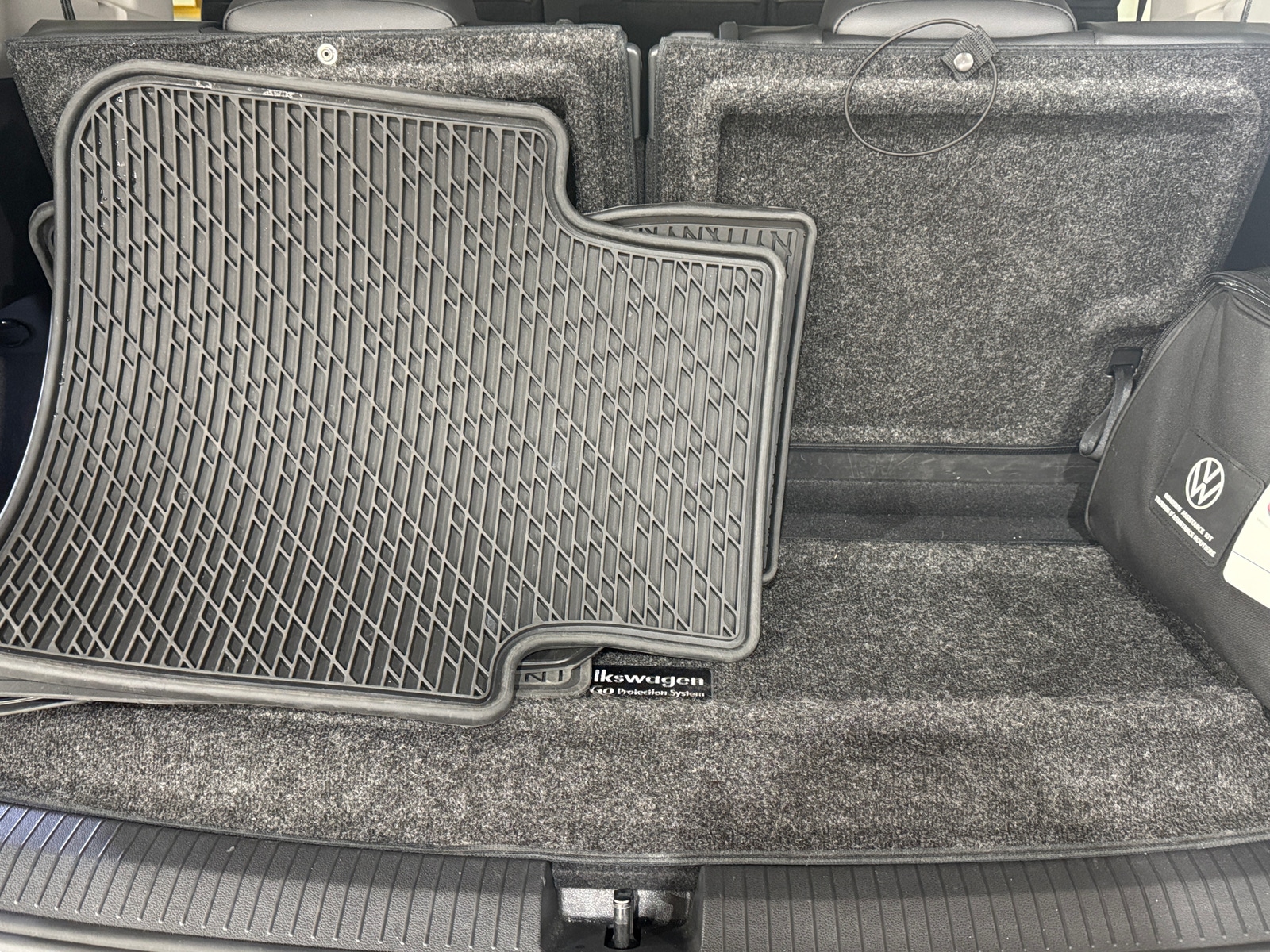 Thumbnail: 2022 Volkswagen Tiguan - 6