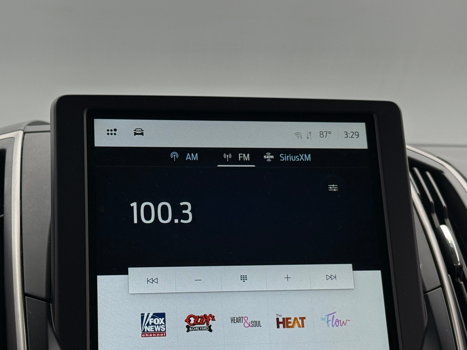 Thumbnail: 2022 Ford Edge - 3