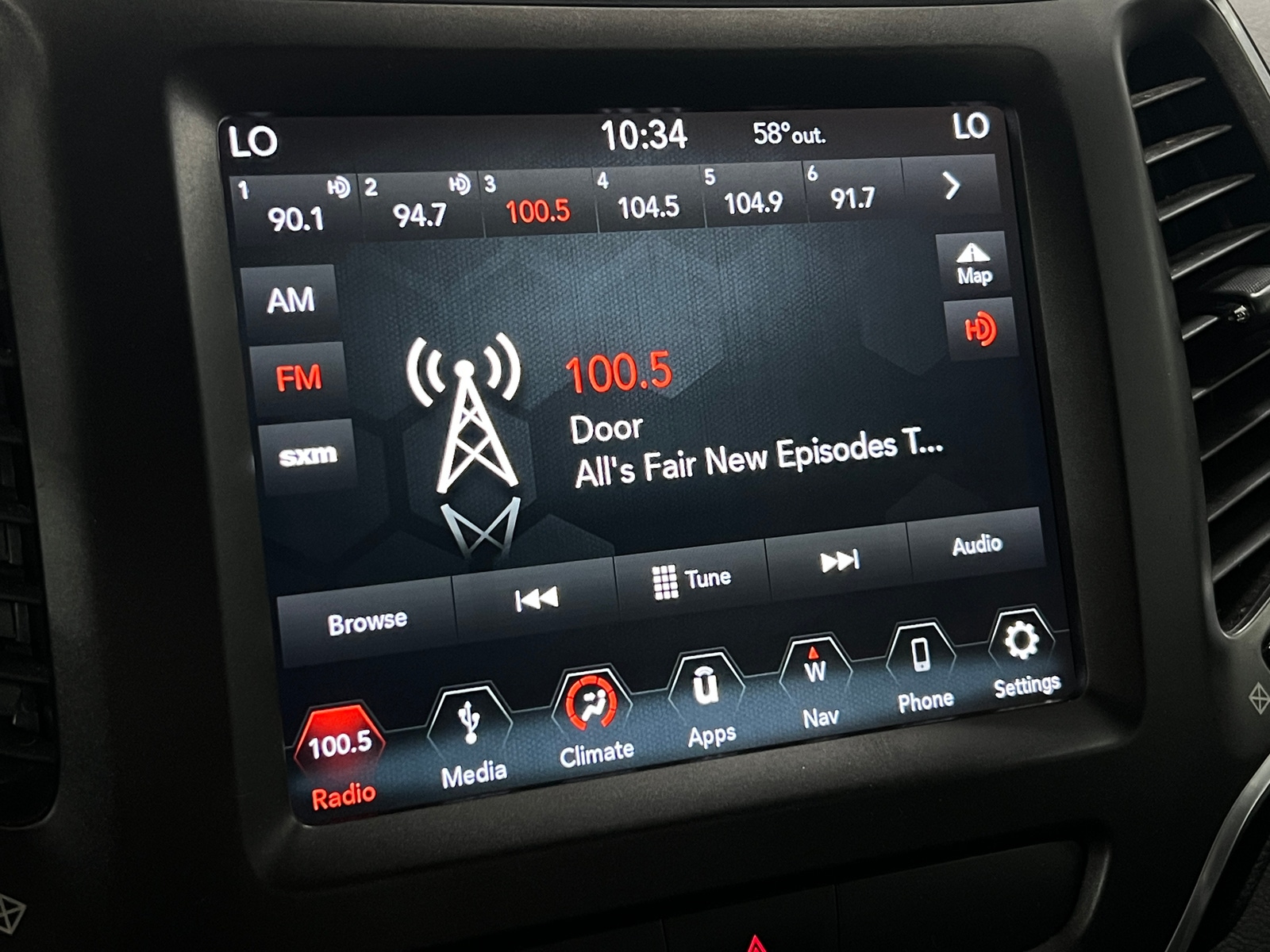 Thumbnail: 2019 Jeep Cherokee - 4