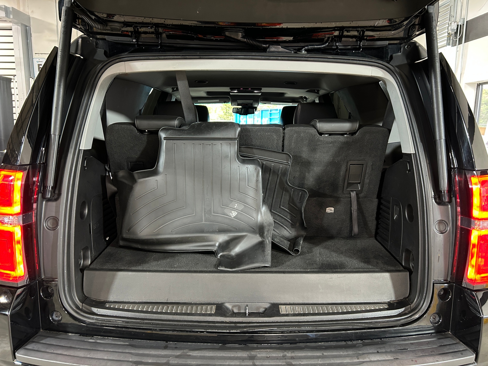 Thumbnail: 2018 Chevrolet Tahoe - 6