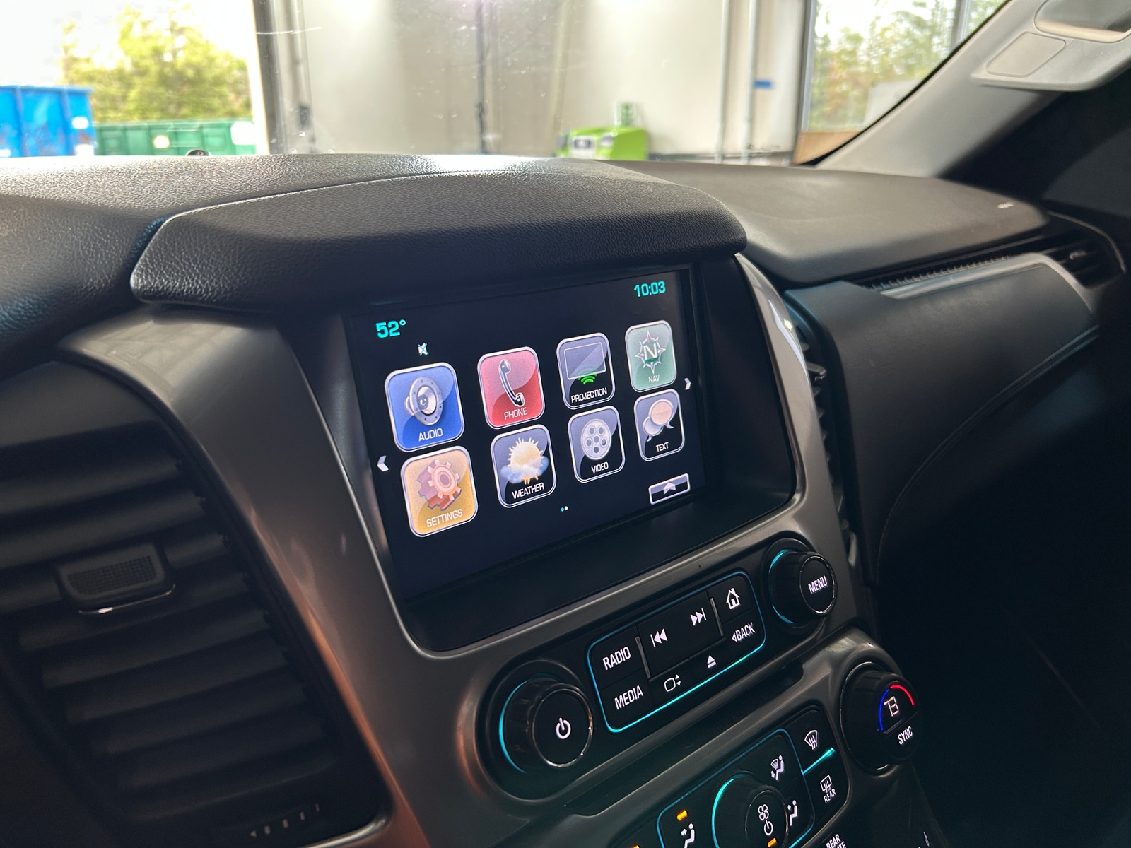 Thumbnail: 2018 Chevrolet Tahoe - 3