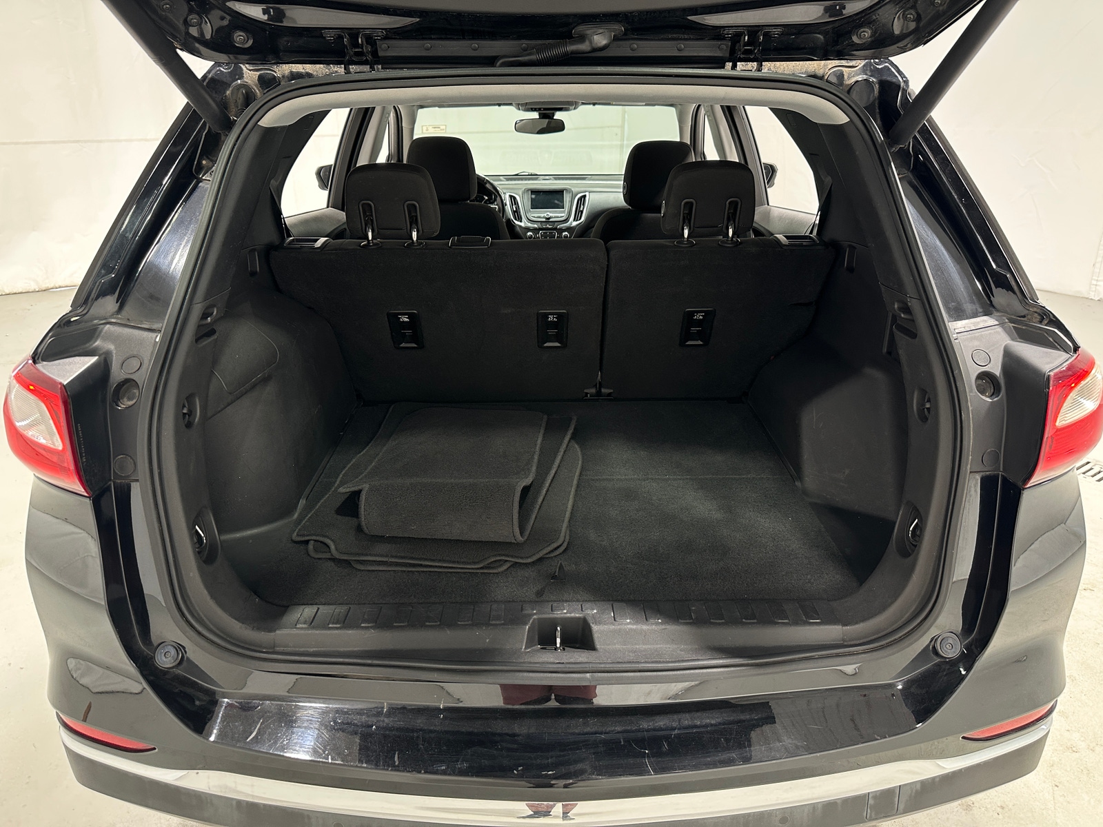 Thumbnail: 2019 Chevrolet Equinox - 7