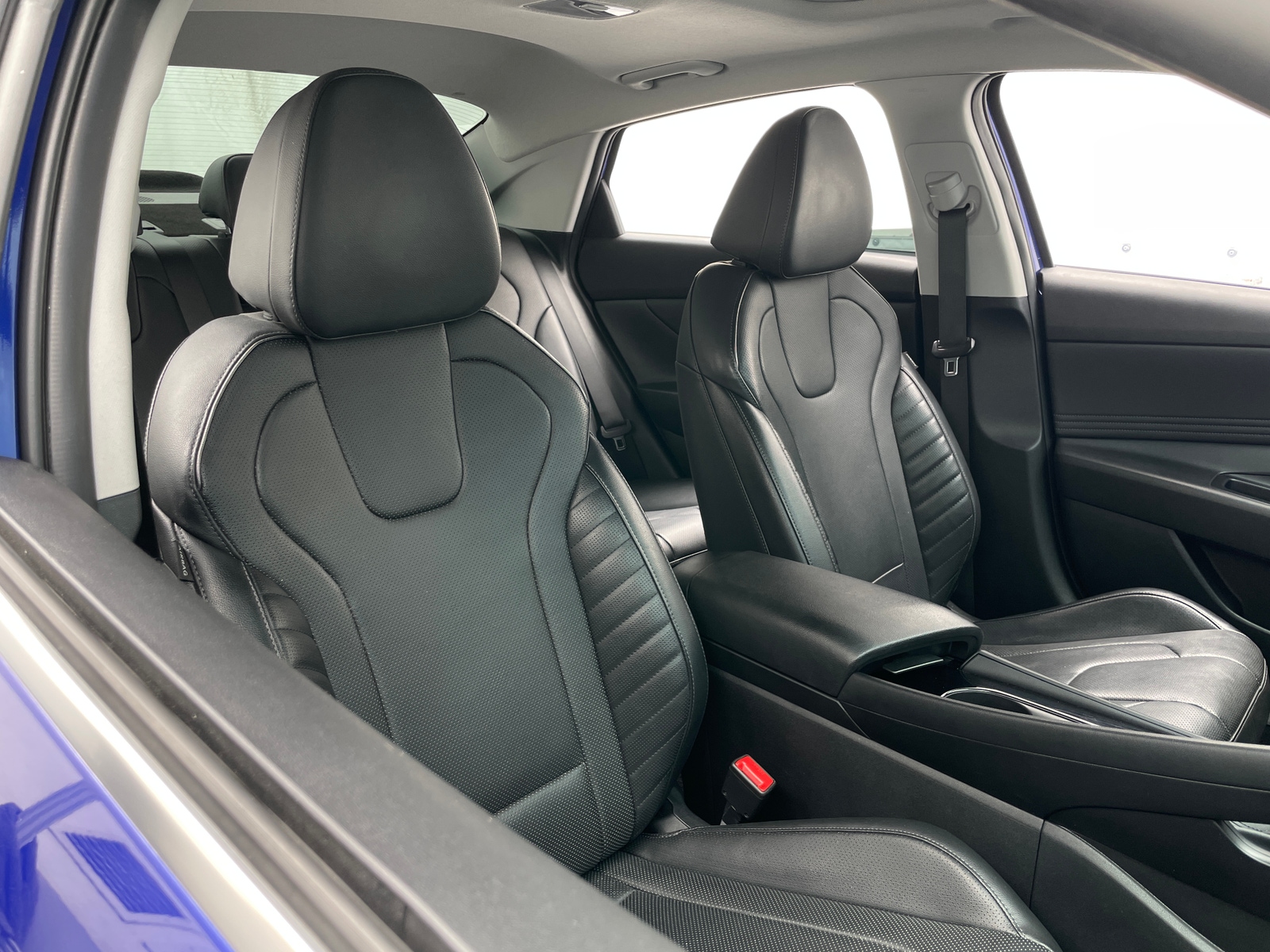 Thumbnail: 2023 Hyundai Elantra - 2