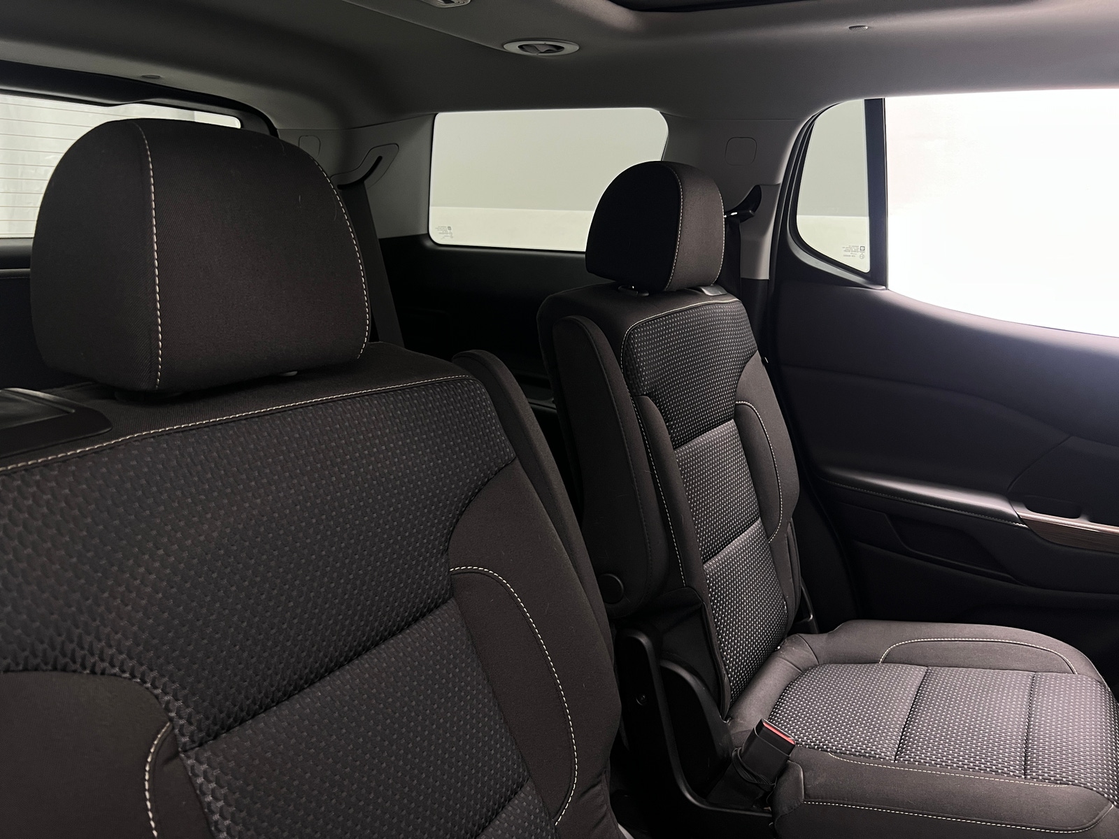 Thumbnail: 2023 GMC Acadia - 6