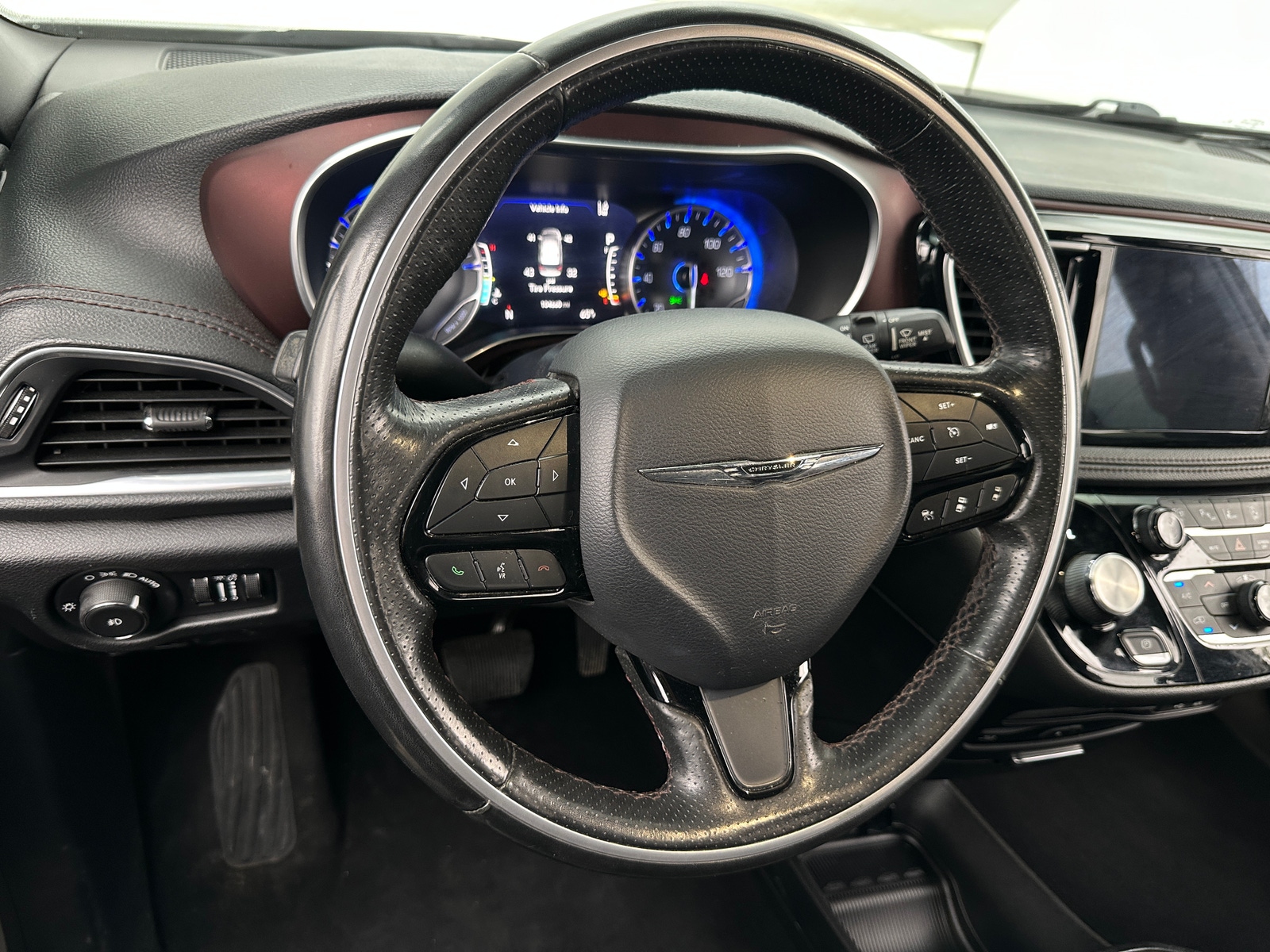 Thumbnail: 2020 Chrysler Pacifica - 4