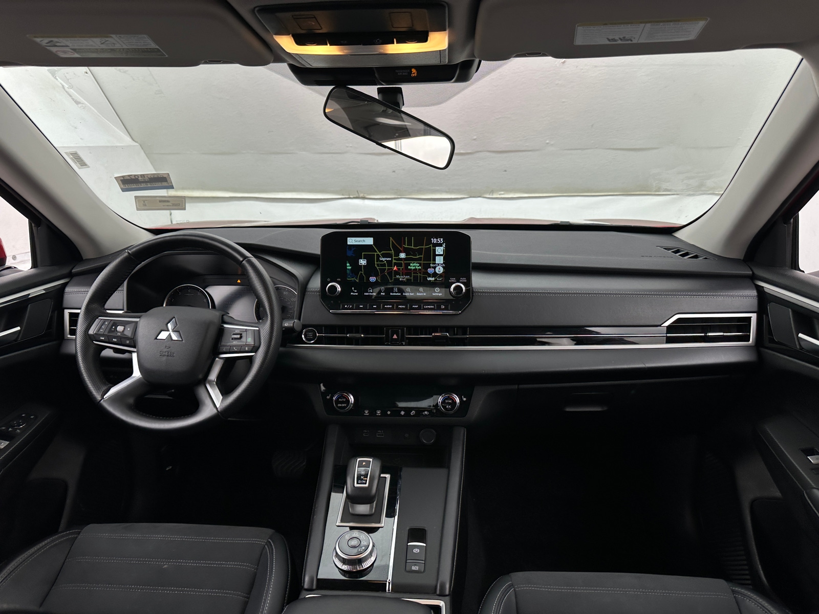 Thumbnail: 2024 Mitsubishi Outlander - 2