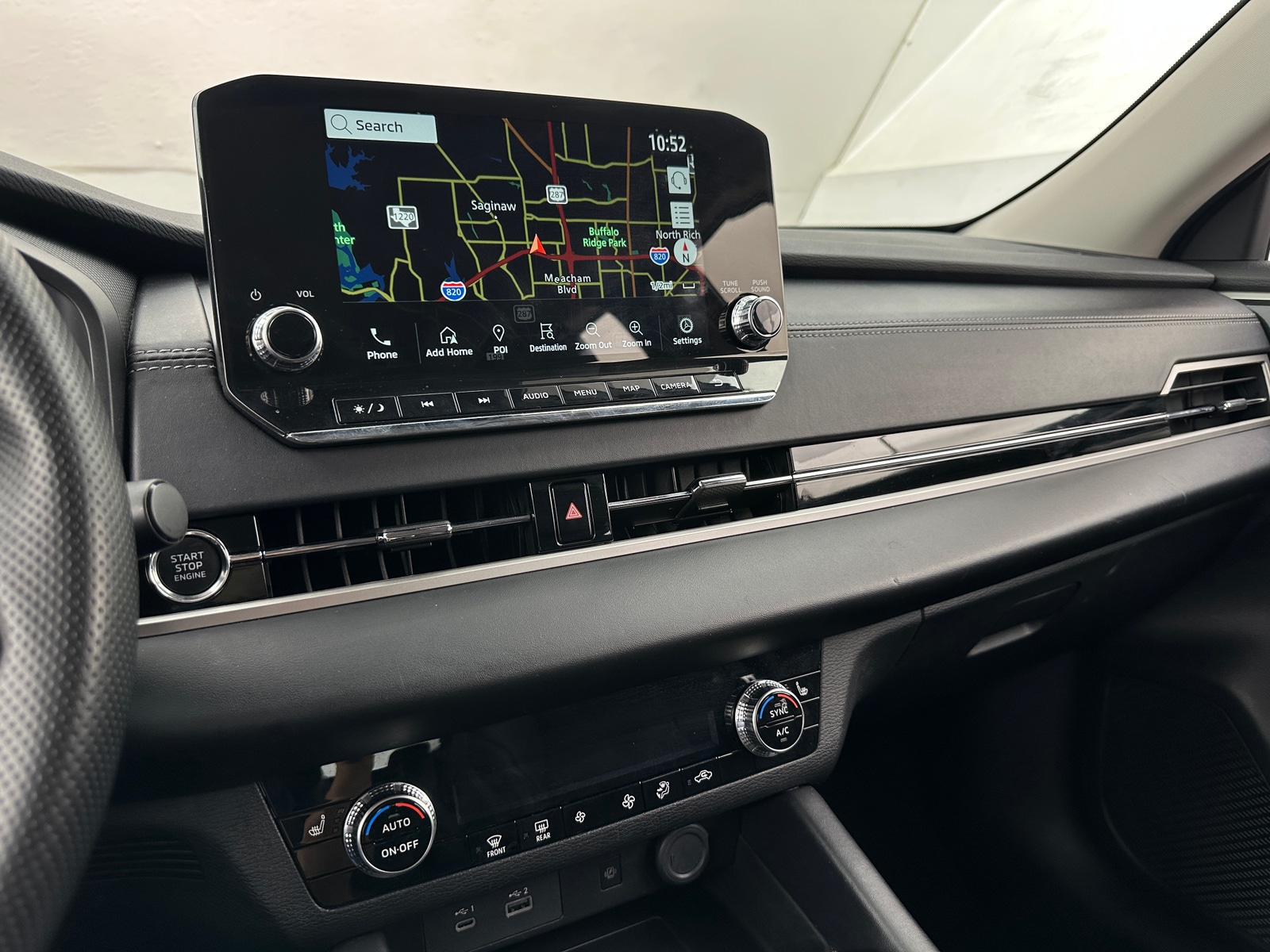 Thumbnail: 2024 Mitsubishi Outlander - 3