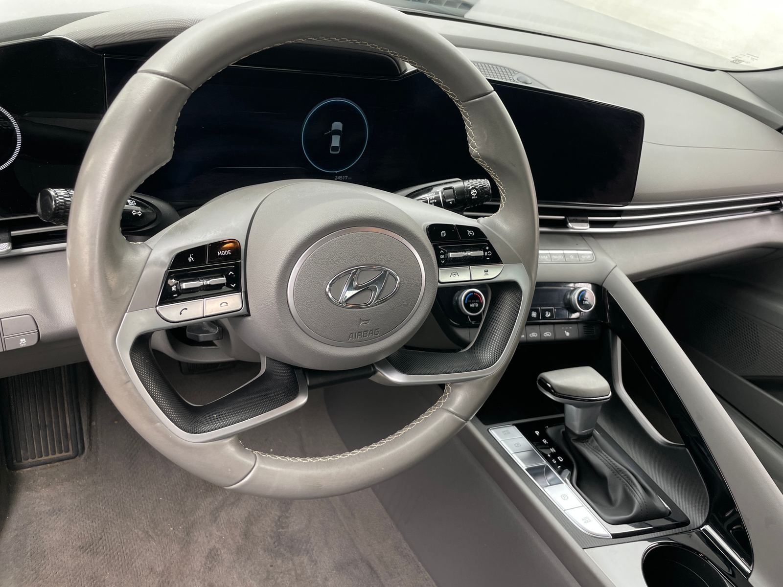 Thumbnail: 2023 Hyundai Elantra - 5