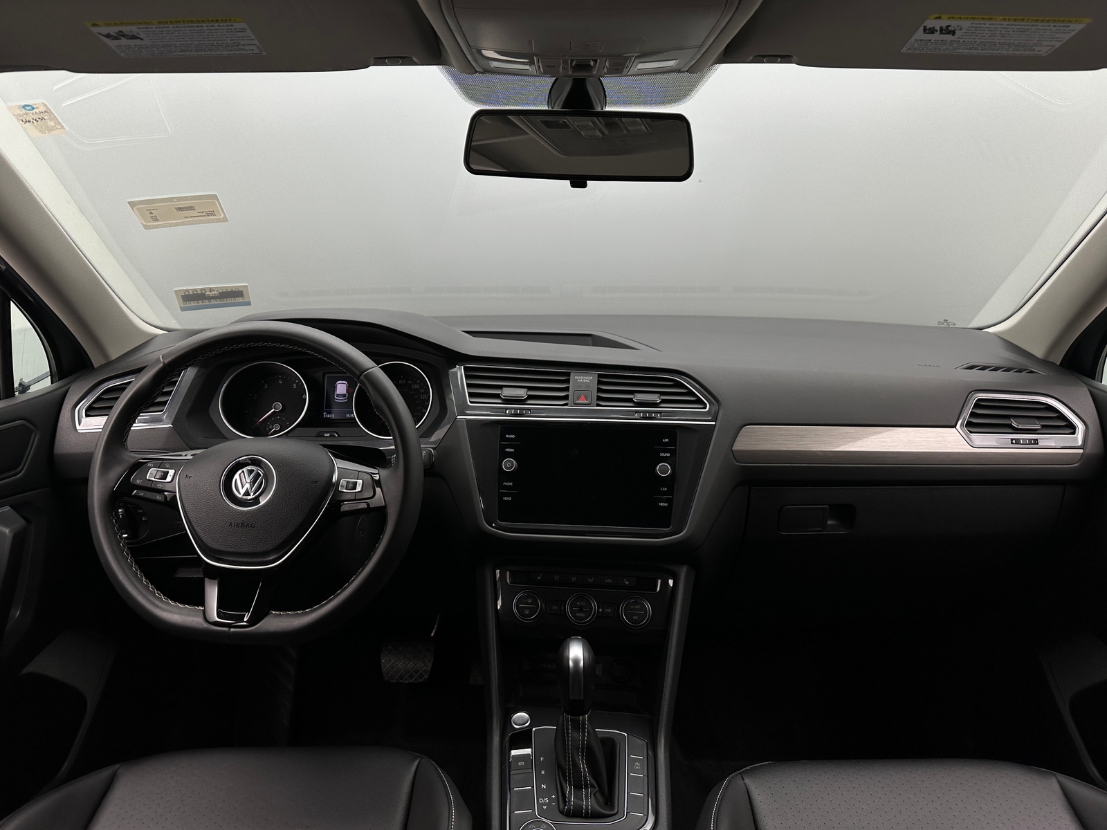 Thumbnail: 2021 Volkswagen Tiguan - 2