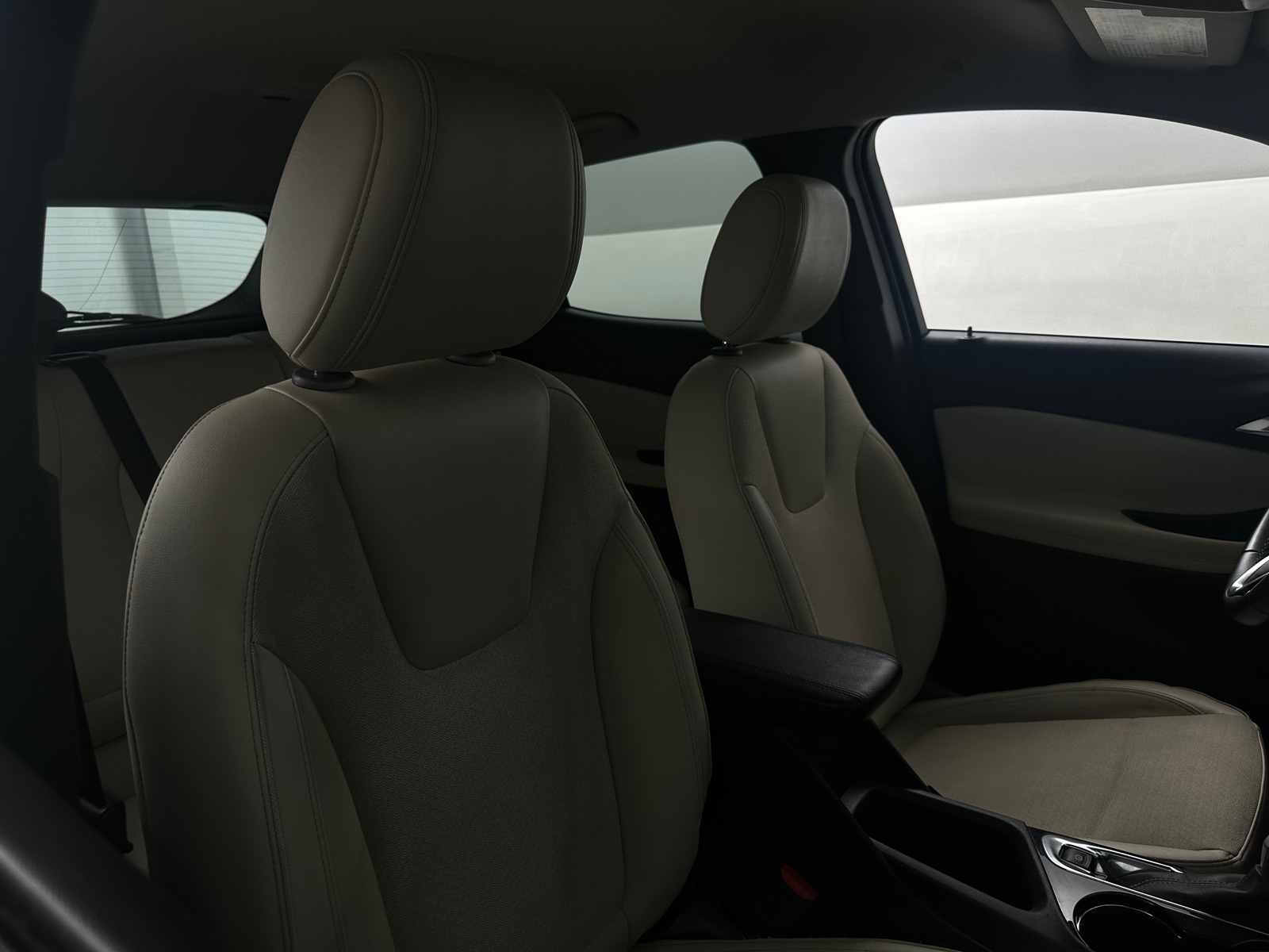 Thumbnail: 2020 Buick Encore GX - 2