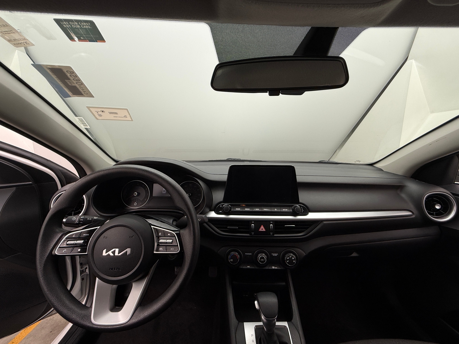 Thumbnail: 2024 Kia Forte - 3