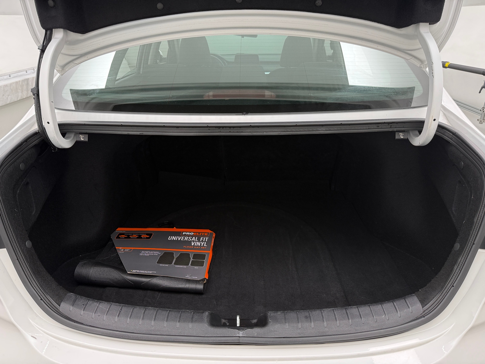 Thumbnail: 2024 Kia Forte - 7