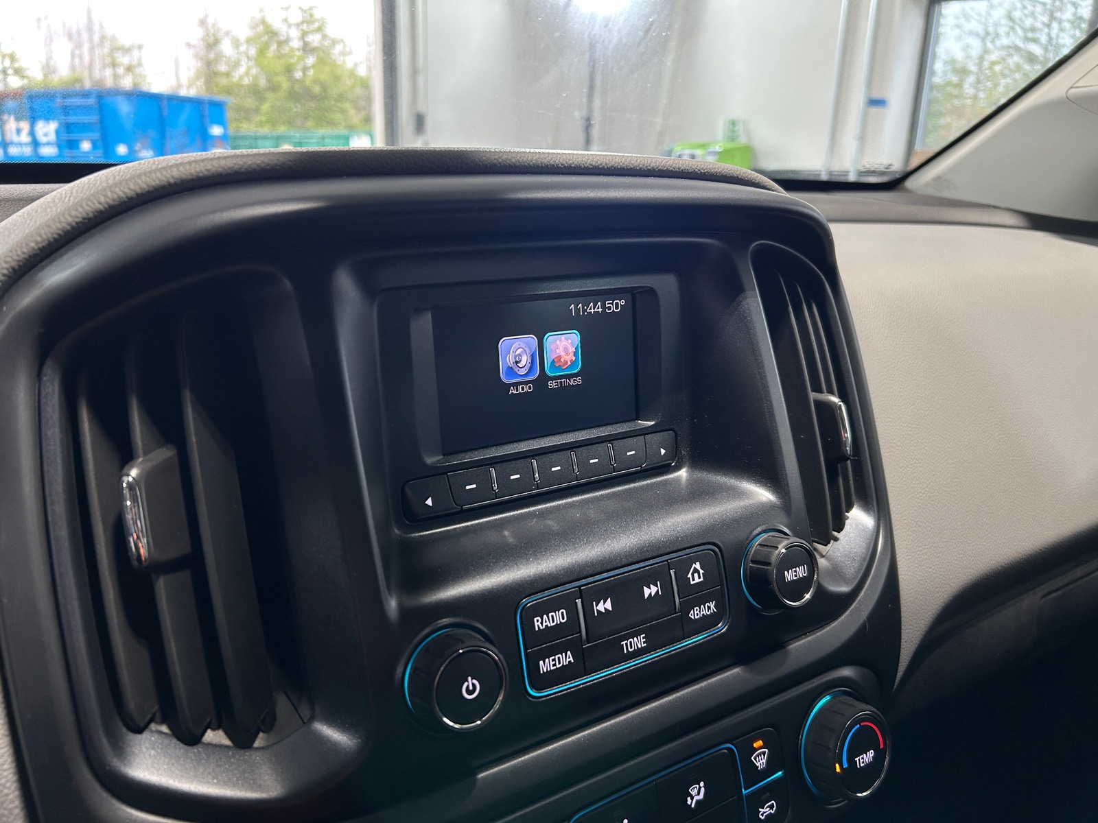 Thumbnail: 2017 Chevrolet Colorado - 4