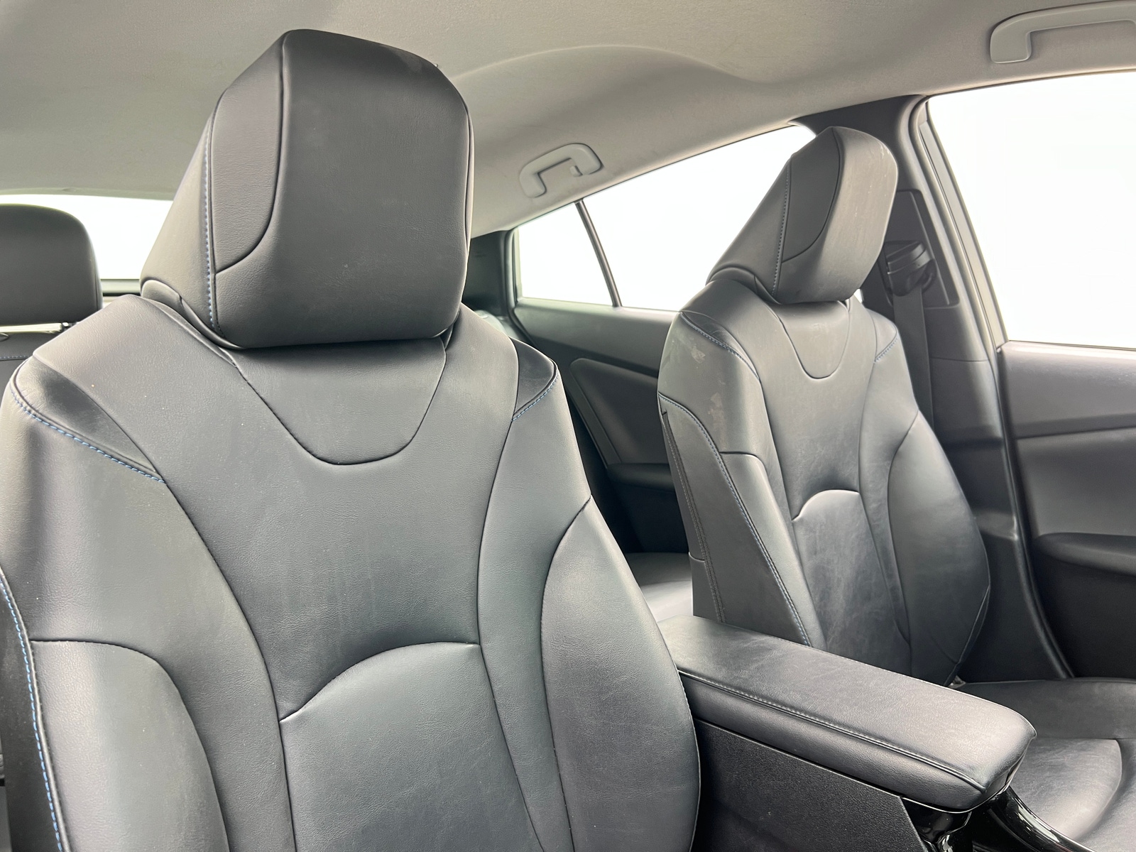 Thumbnail: 2018 Toyota Prius - 2