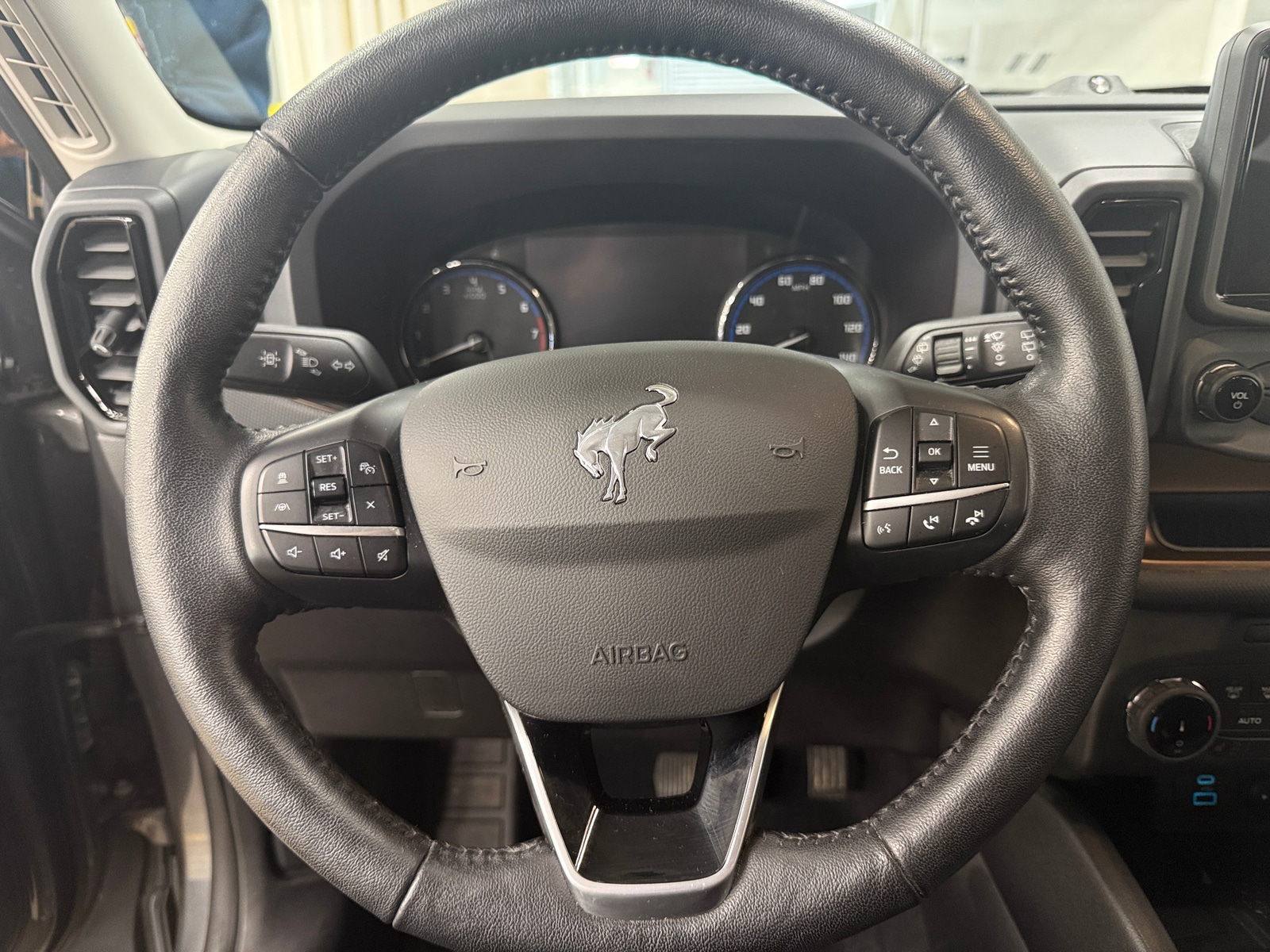 Thumbnail: 2022 Ford Bronco Sport - 4