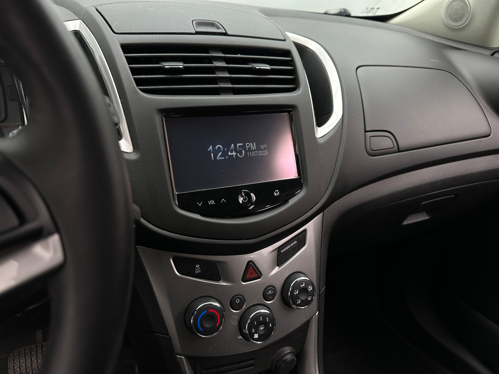 Thumbnail: 2016 Chevrolet Trax - 4