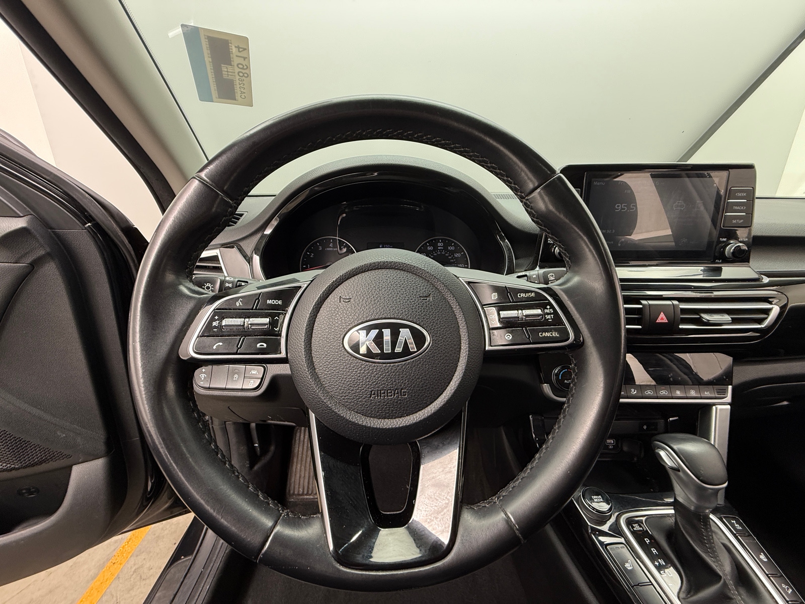 Thumbnail: 2021 Kia Seltos - 4