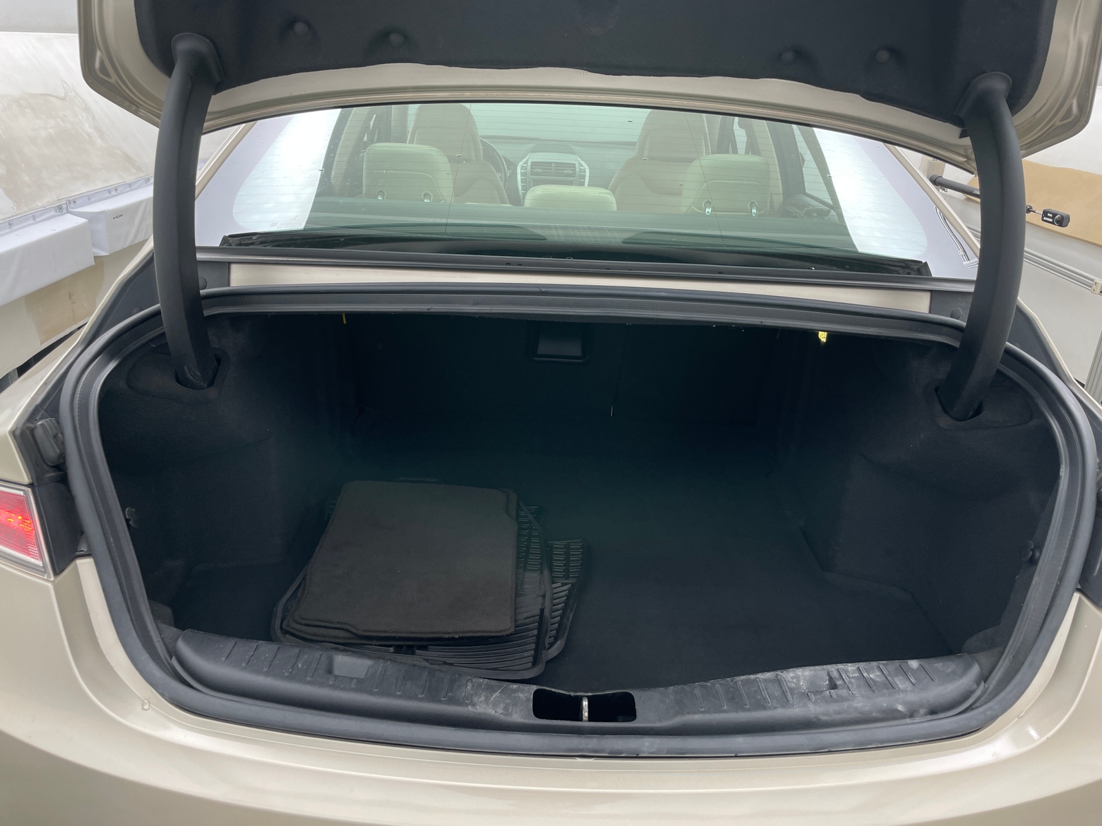 Thumbnail: 2017 Lincoln MKZ - 6