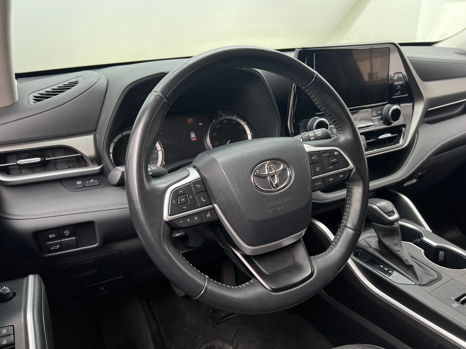 Thumbnail: 2024 Toyota Highlander - 5