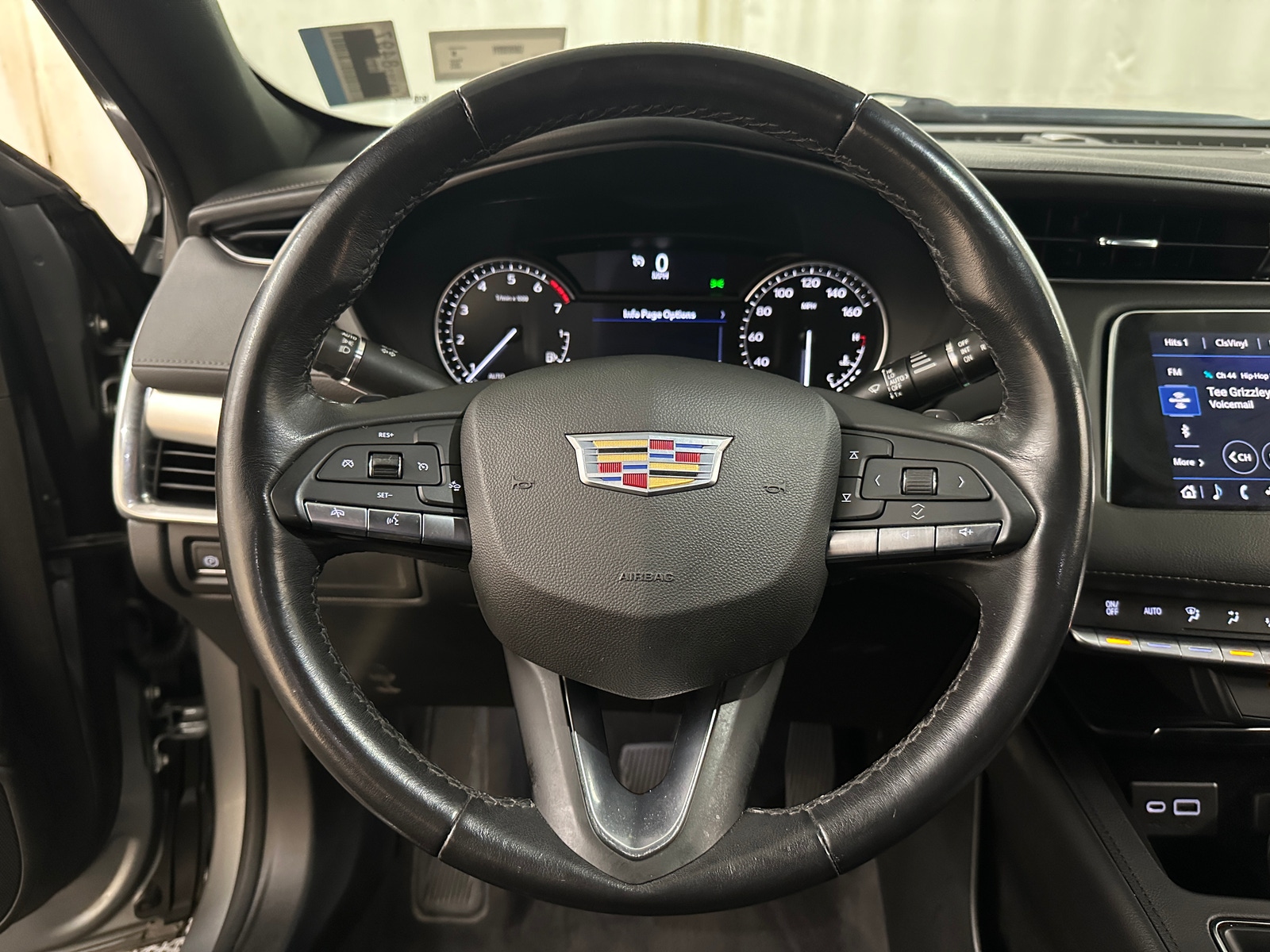 Thumbnail: 2023 Cadillac XT4 - 4