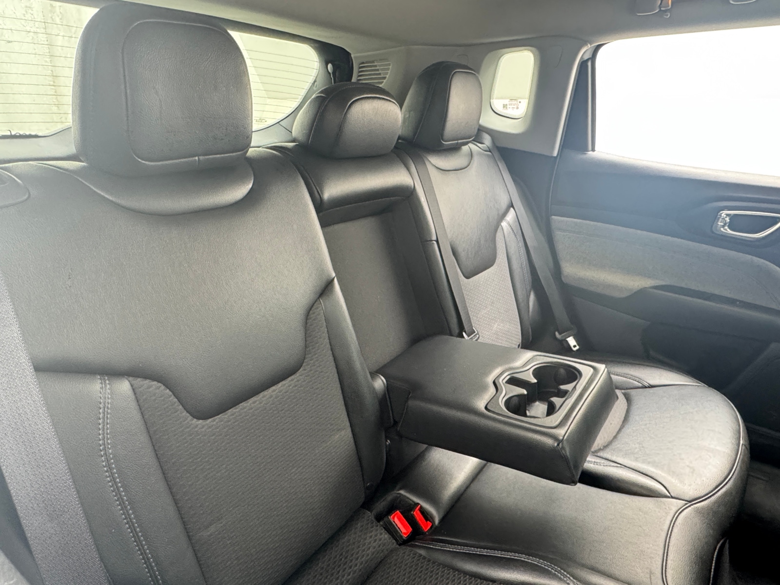 Thumbnail: 2022 Jeep Compass - 6