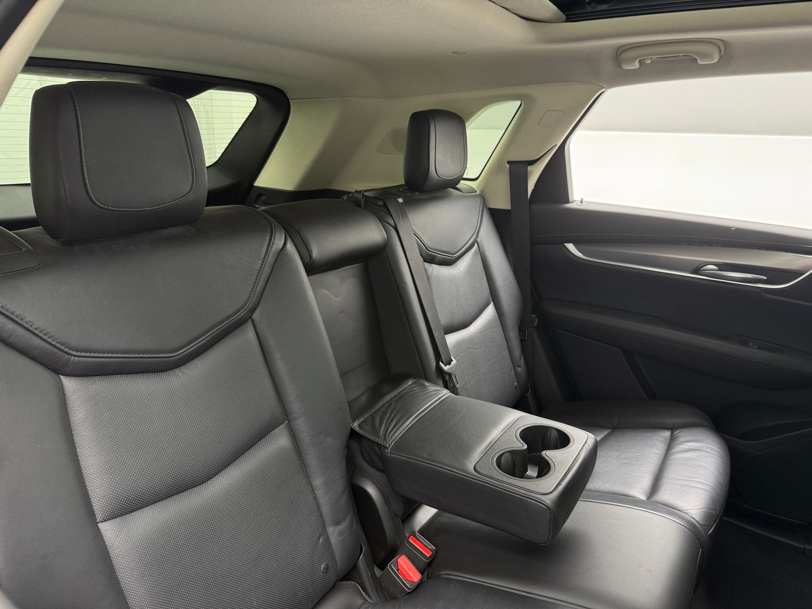 Thumbnail: 2017 Cadillac XT5 - 5