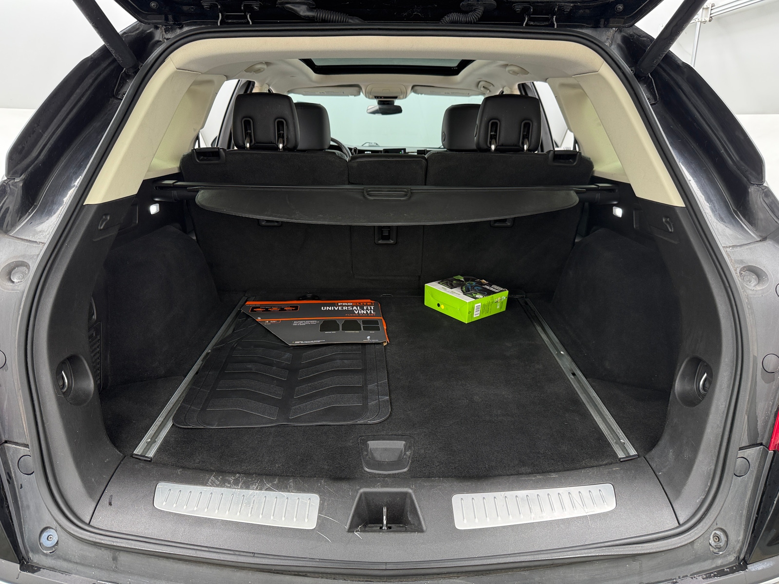 Thumbnail: 2017 Cadillac XT5 - 6