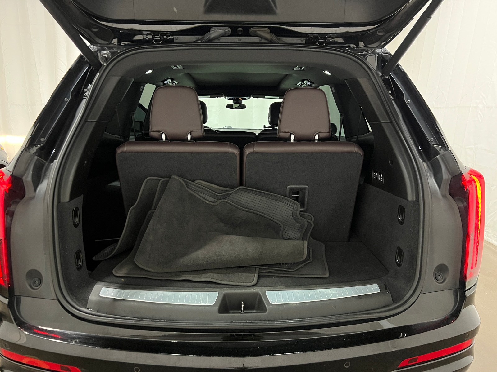 Thumbnail: 2020 Cadillac XT6 - 6